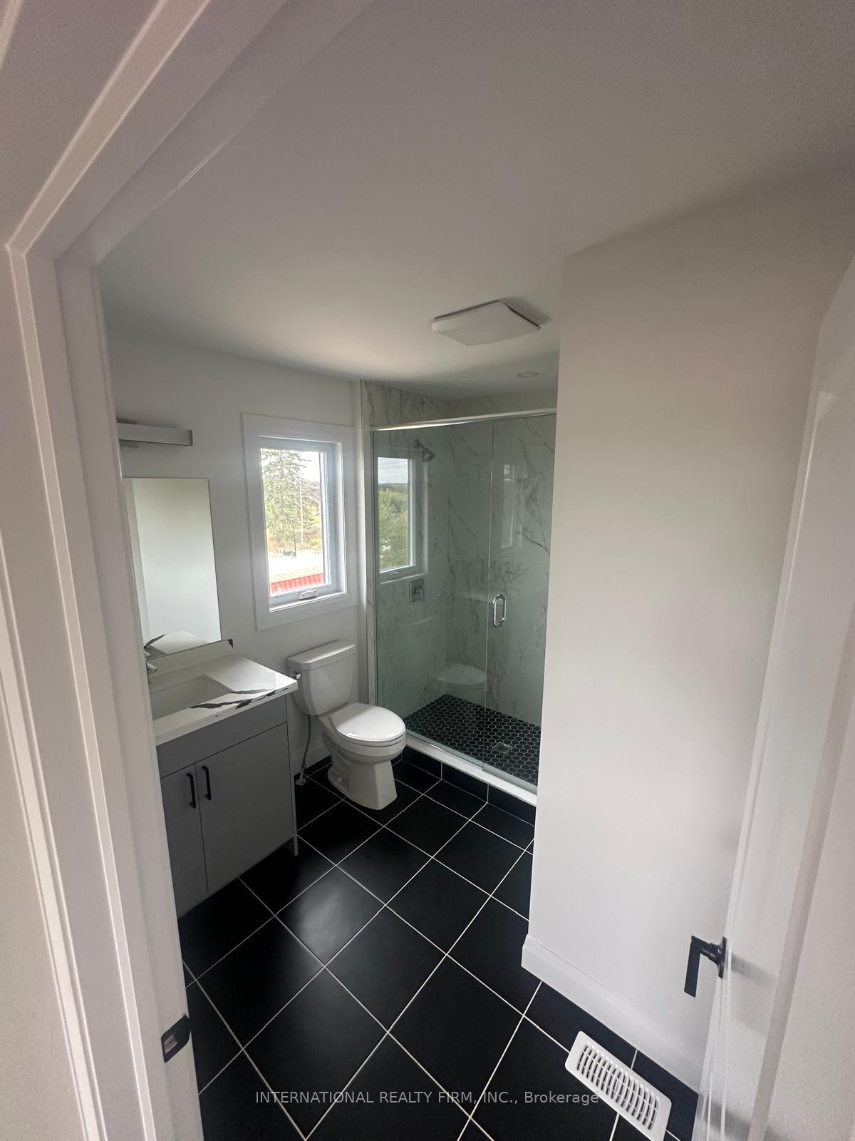 Photo 19 of 2521 Constance Avenue, London, South U — HOMEH