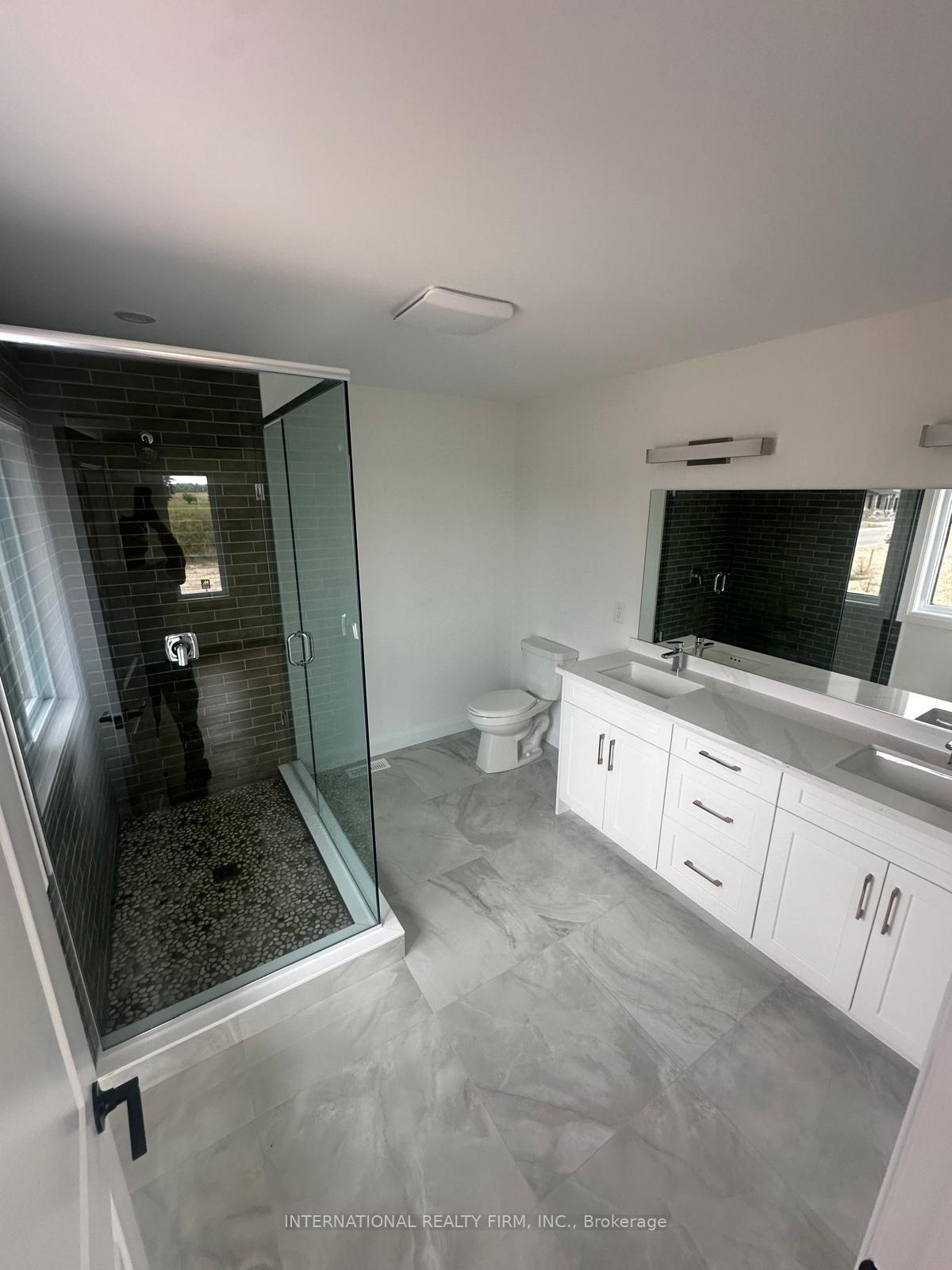 Photo 21 of 2521 Constance Avenue, London, South U — HOMEH