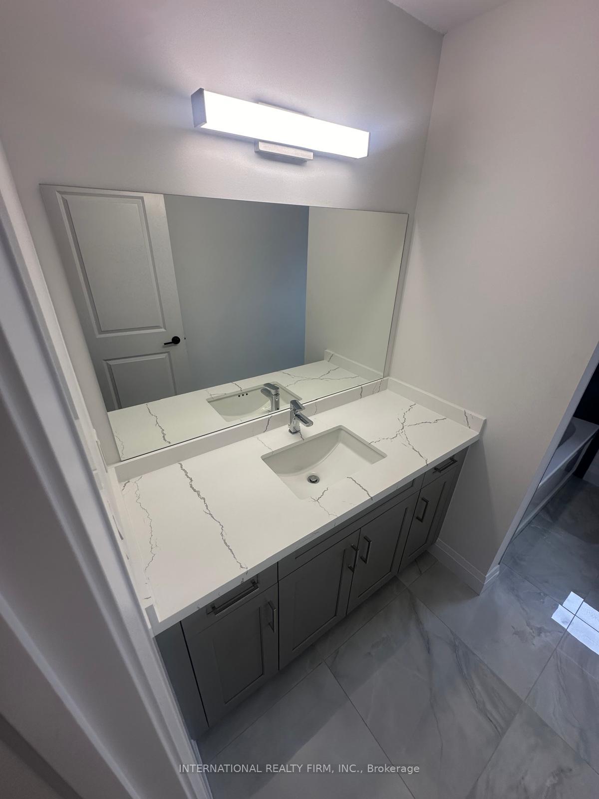 Photo 23 of 2521 Constance Avenue, London, South U — HOMEH