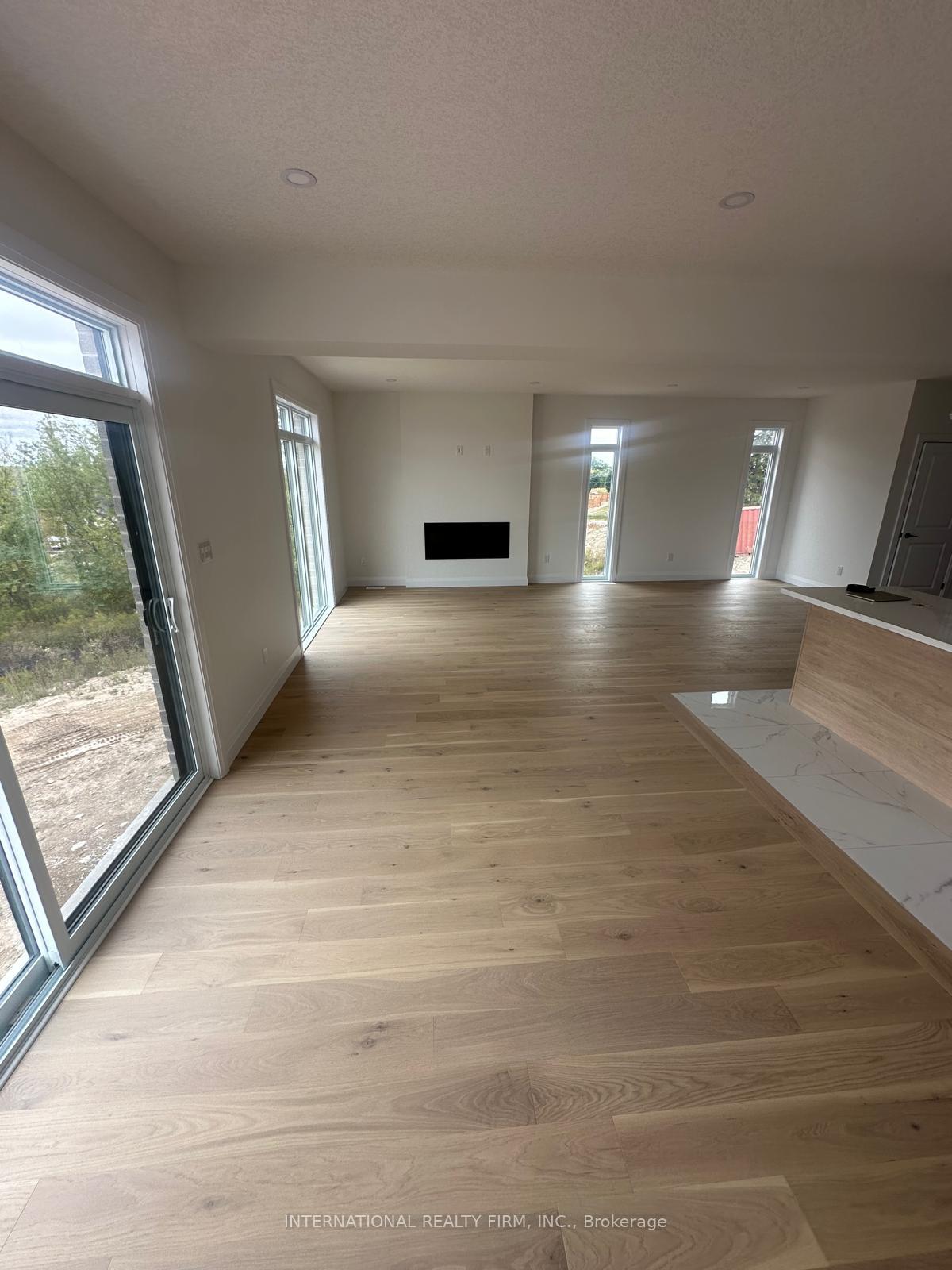 Photo 26 of 2521 Constance Avenue, London, South U — HOMEH