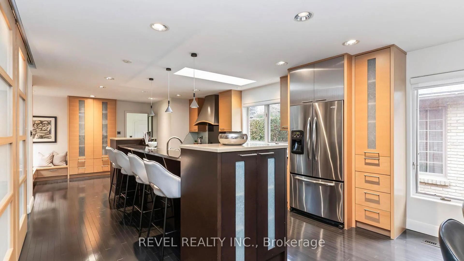 Photo 10 of 76 Tallwood Circle, London, North G — HOMEH