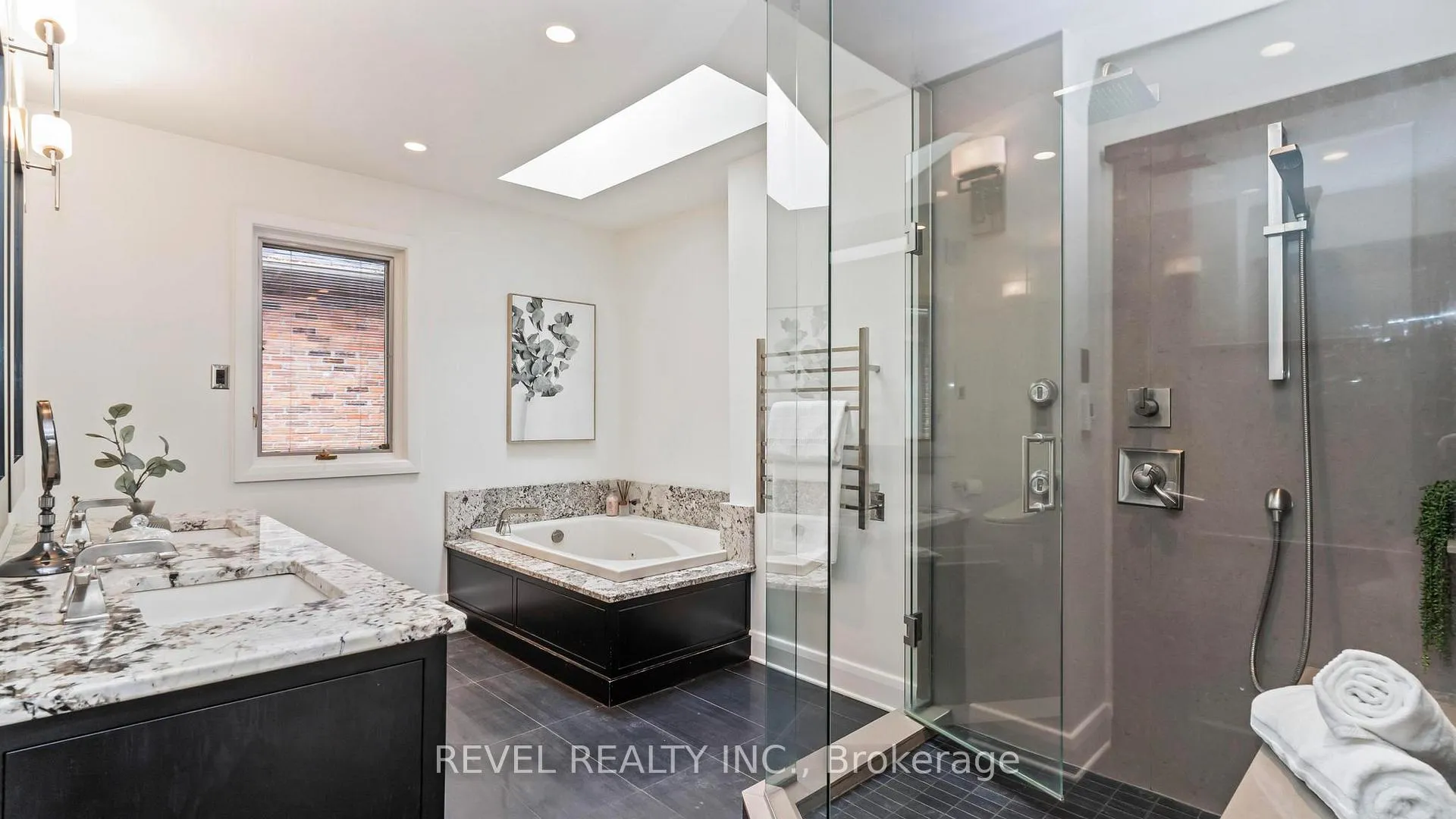 Photo 22 of 76 Tallwood Circle, London, North G — HOMEH