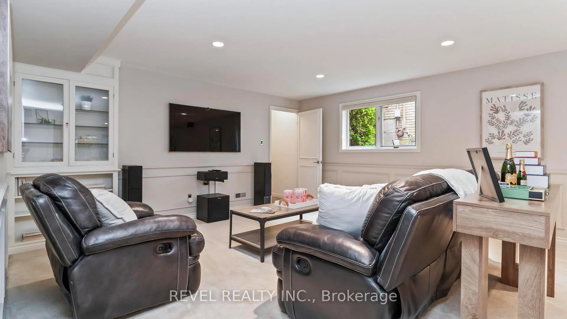 Photo 35 of 76 Tallwood Circle, London, North G — HOMEH
