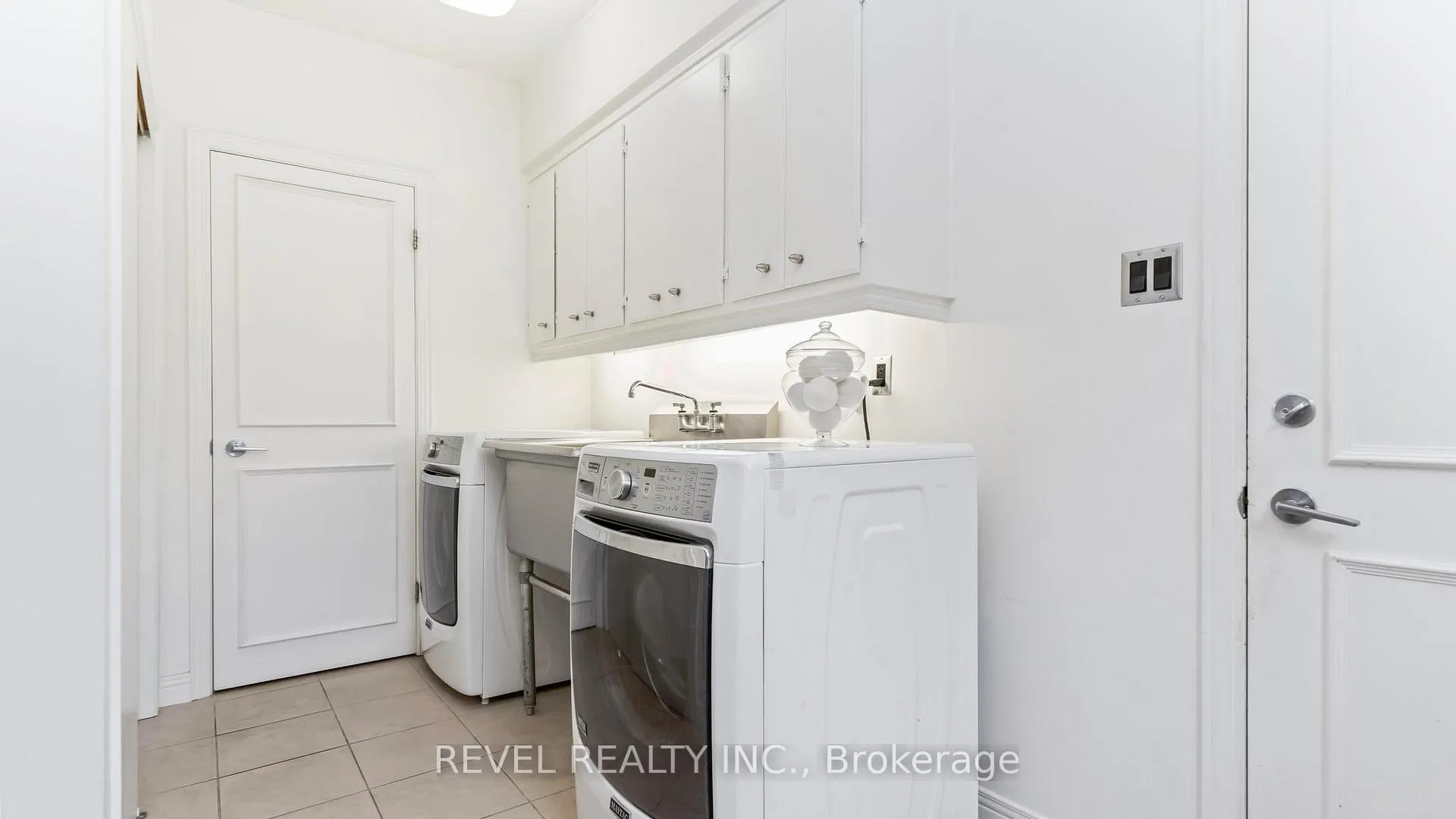 Photo 36 of 76 Tallwood Circle, London, North G — HOMEH