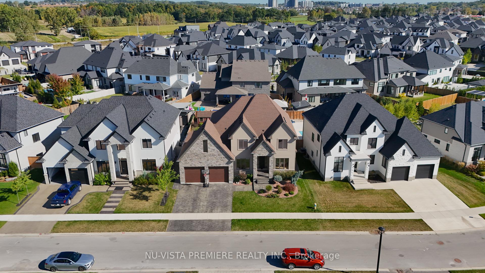 Photo 2 of 7442 Silver Creek Crescent, London, South V — HOMEH