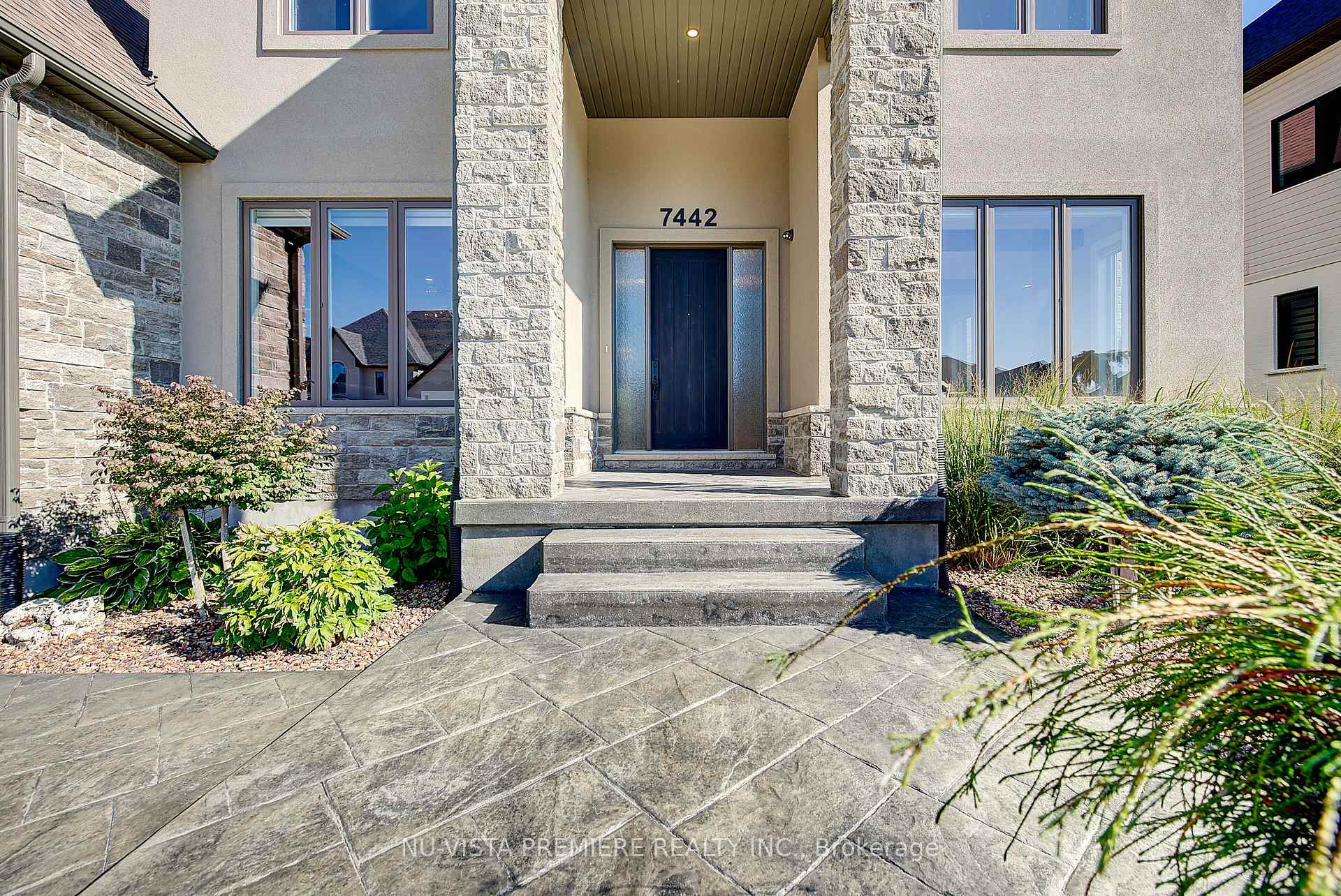 Photo 4 of 7442 Silver Creek Crescent, London, South V — HOMEH