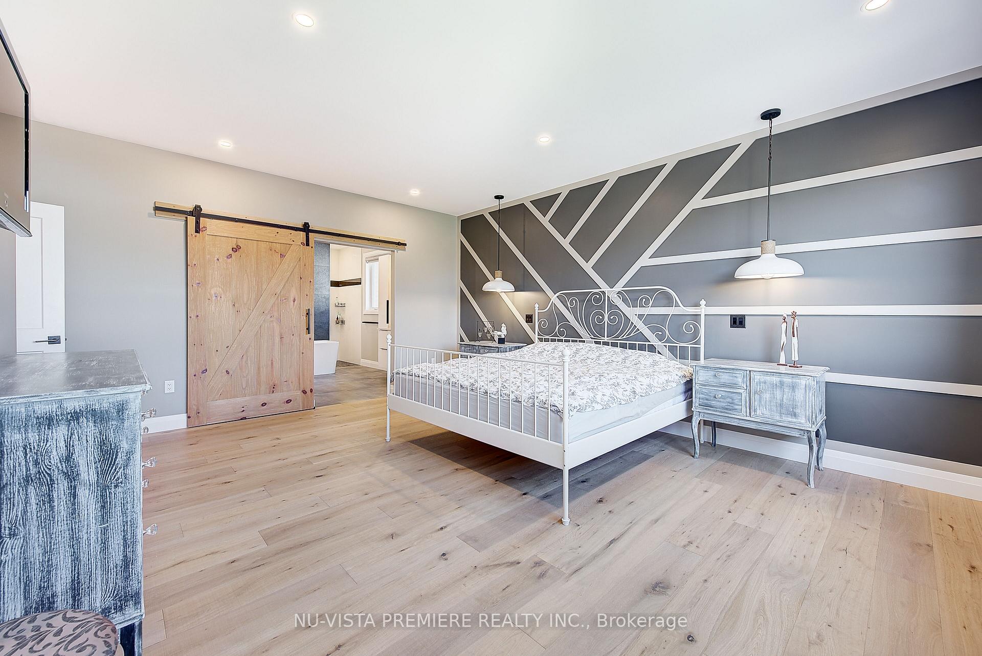 Photo 25 of 7442 Silver Creek Crescent, London, South V — HOMEH