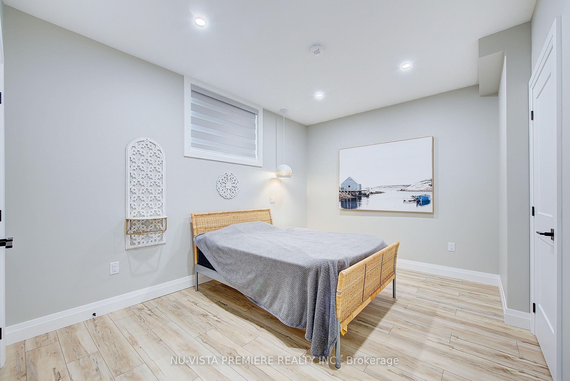 Photo 38 of 7442 Silver Creek Crescent, London, South V — HOMEH