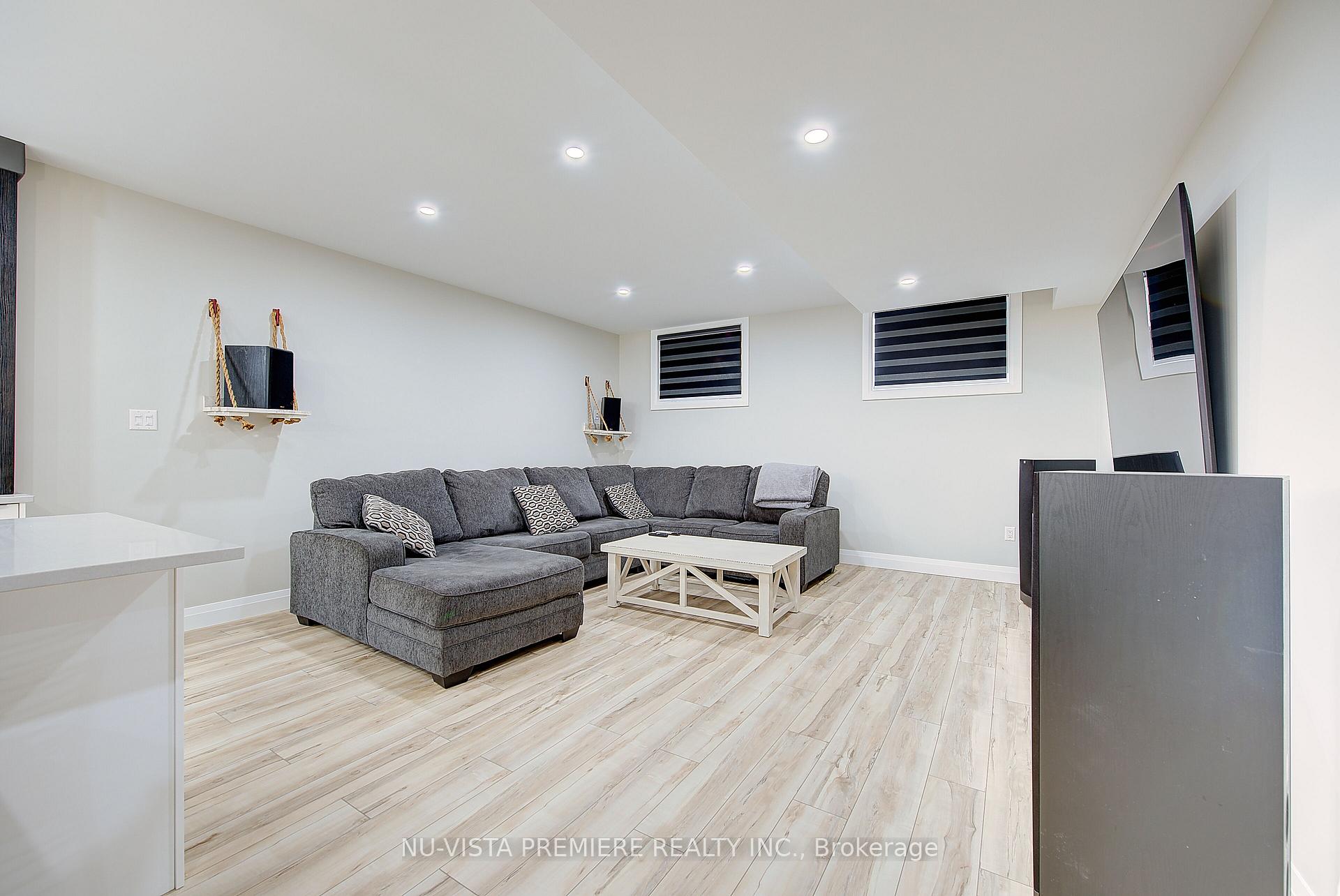 Photo 42 of 7442 Silver Creek Crescent, London, South V — HOMEH