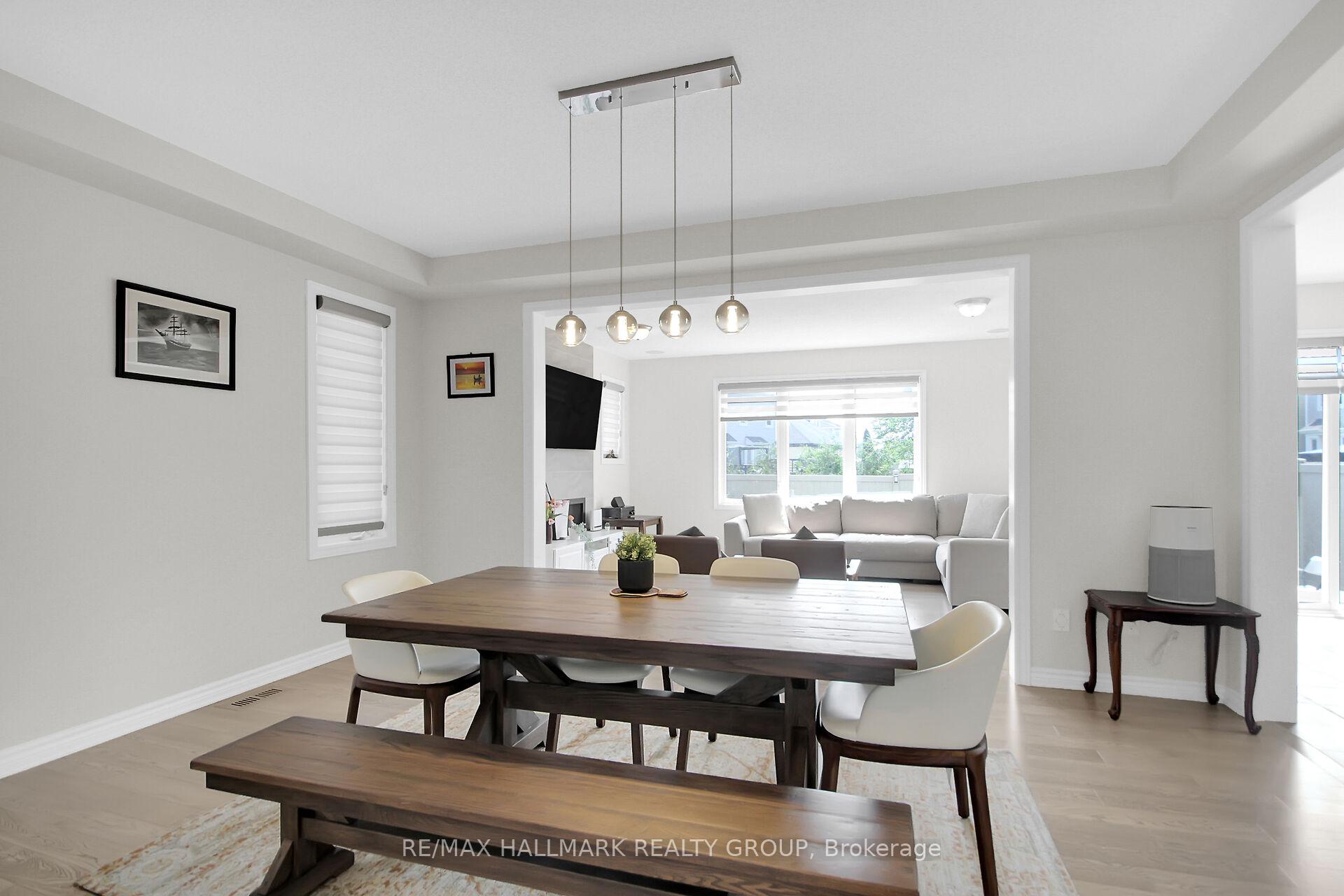 Photo 8 of 584 Malahat Way, Ottawa, Kanata - Emerald Meadows/Trailwest — HOMEH