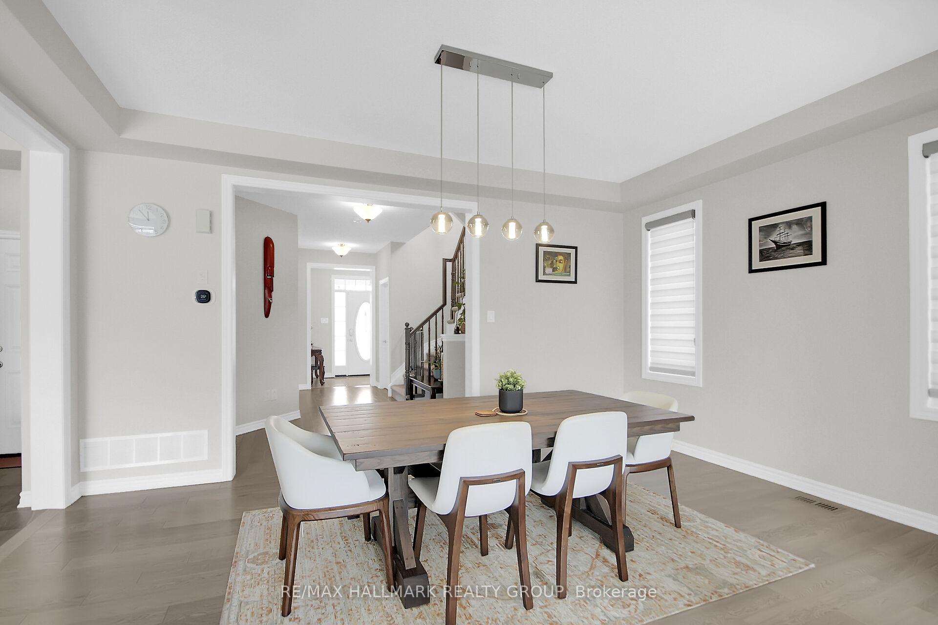 Photo 9 of 584 Malahat Way, Ottawa, Kanata - Emerald Meadows/Trailwest — HOMEH