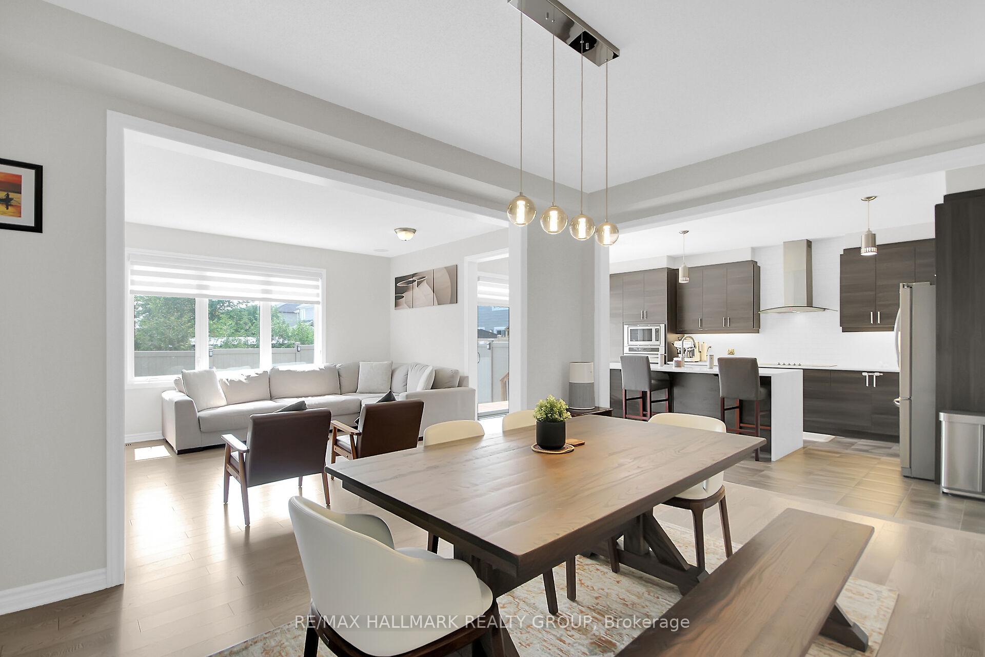 Photo 12 of 584 Malahat Way, Ottawa, Kanata - Emerald Meadows/Trailwest — HOMEH