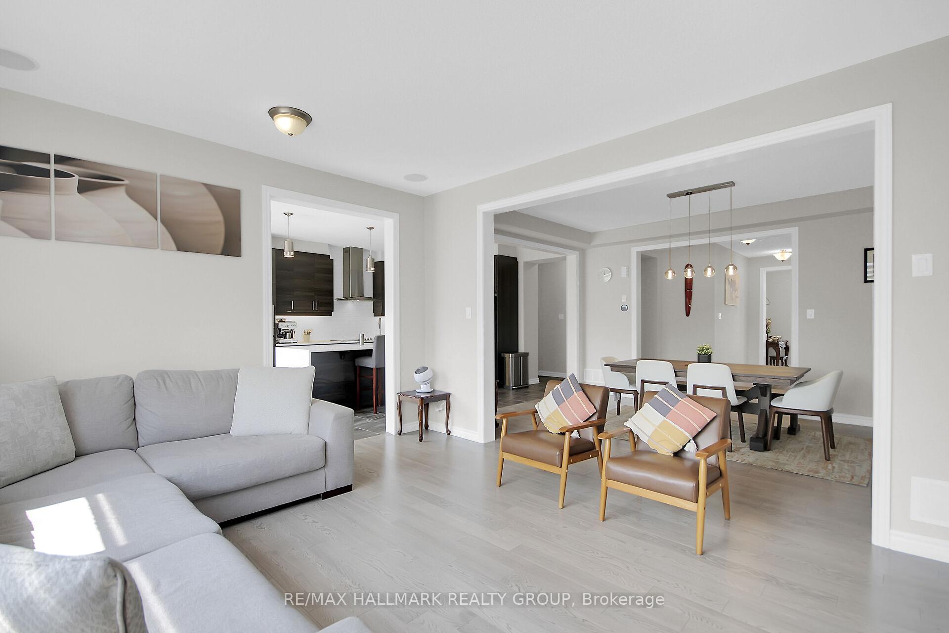 Photo 17 of 584 Malahat Way, Ottawa, Kanata - Emerald Meadows/Trailwest — HOMEH