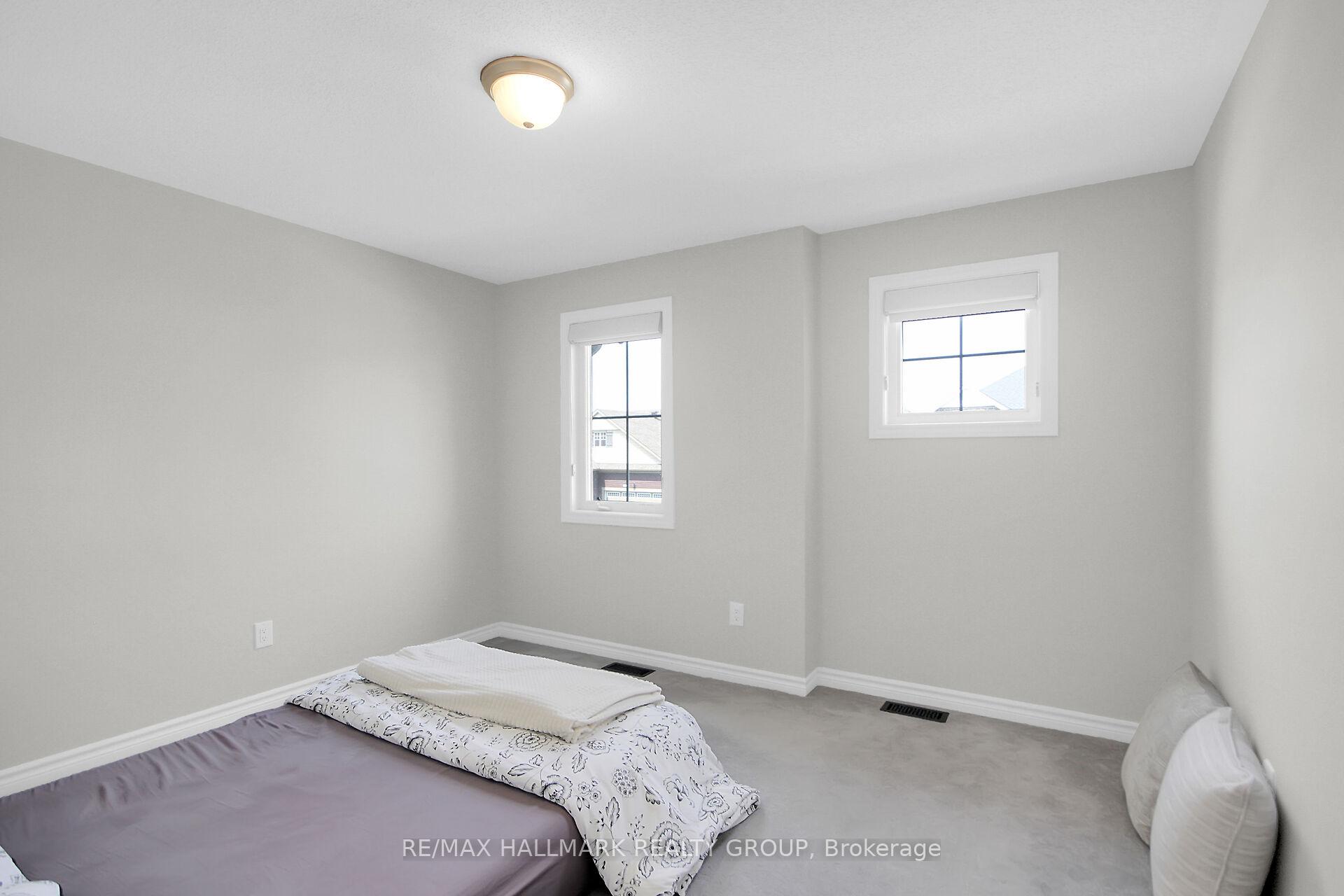 Photo 33 of 584 Malahat Way, Ottawa, Kanata - Emerald Meadows/Trailwest — HOMEH