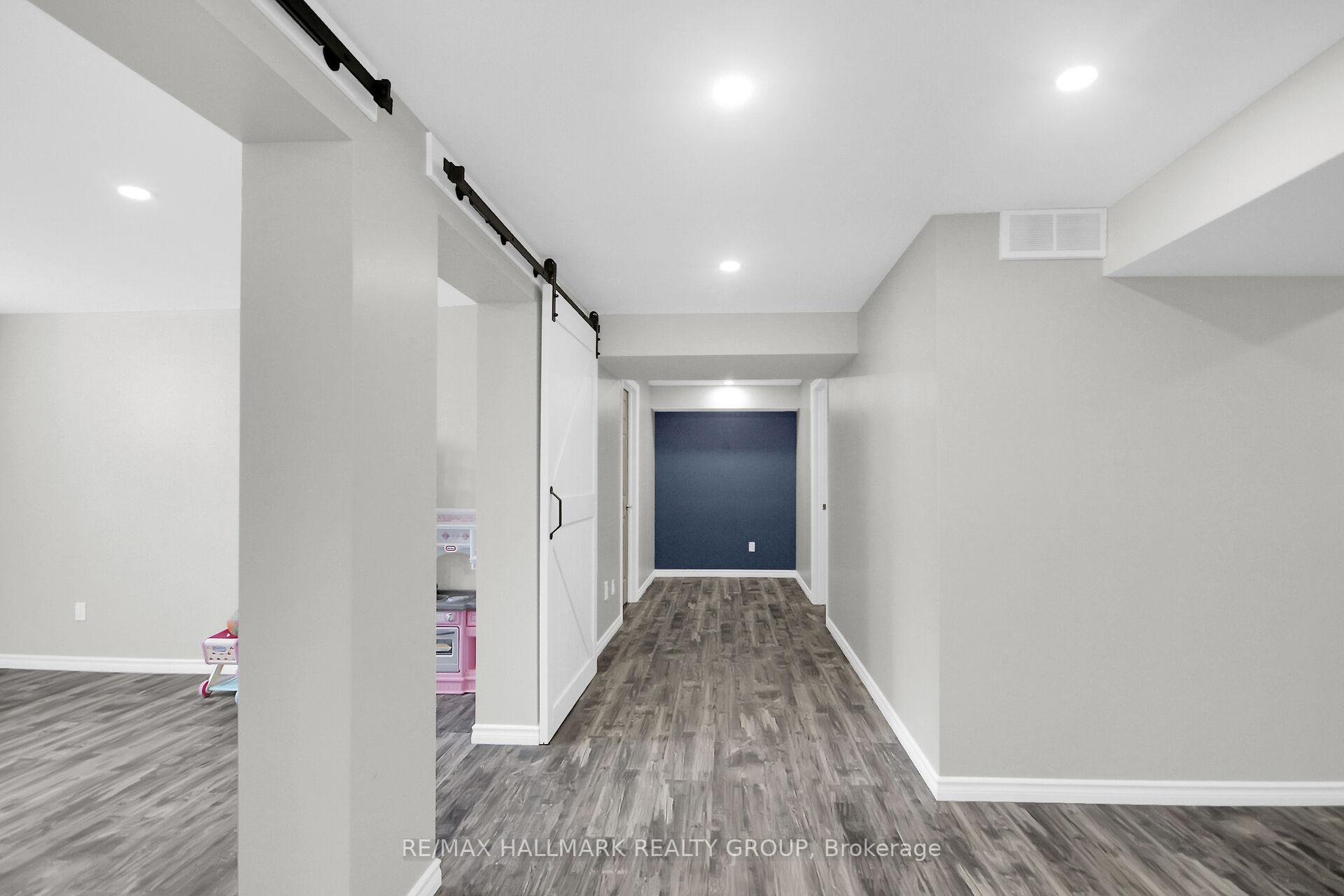 Photo 42 of 584 Malahat Way, Ottawa, Kanata - Emerald Meadows/Trailwest — HOMEH