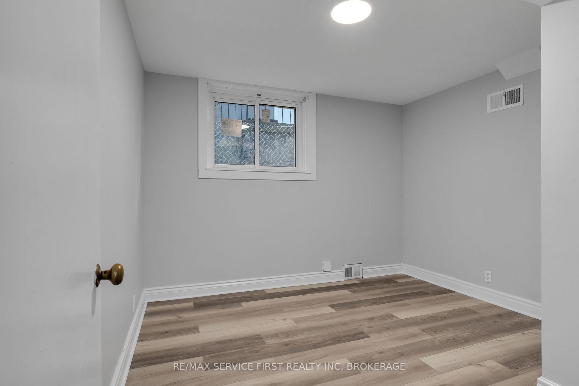 Photo 8 of 263 College Street, Kingston, Central City East — HOMEH
