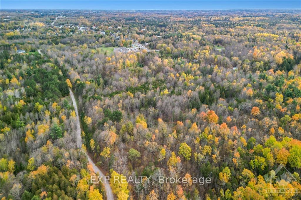 Photo 7 of 00 Paul Drive, Lanark Highlands, Lanark Highlands (Lanark Village) — HOMEH