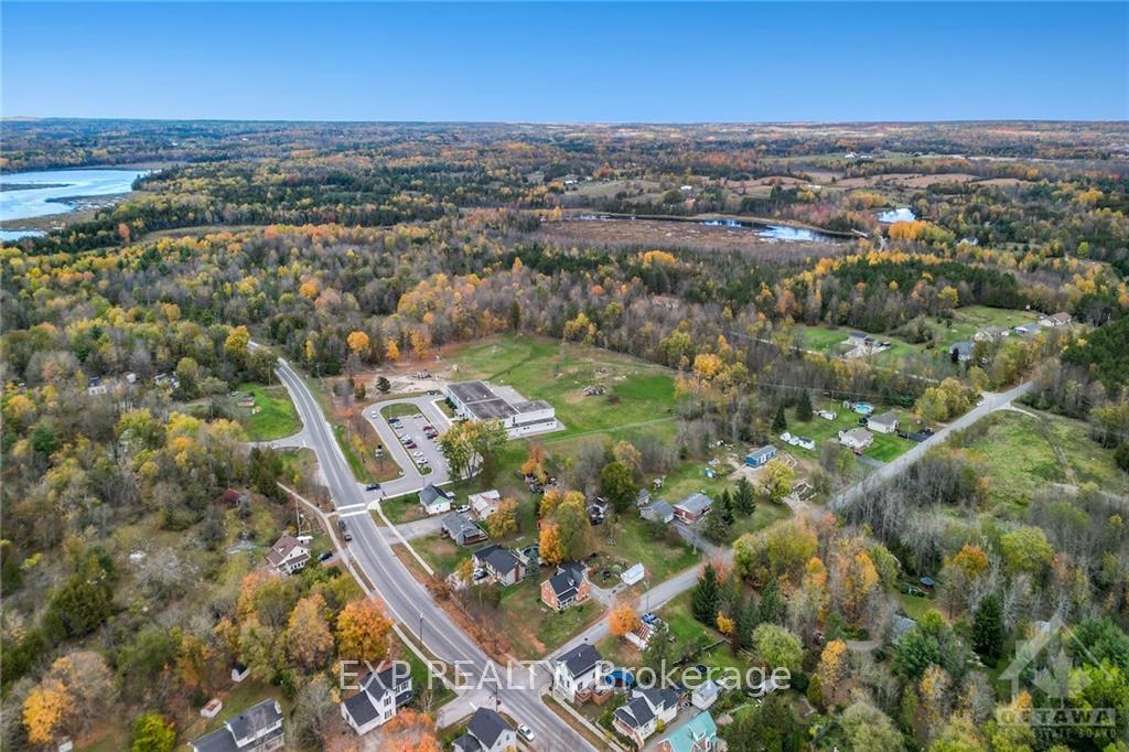 Photo 10 of 00 Paul Drive, Lanark Highlands, Lanark Highlands (Lanark Village) — HOMEH