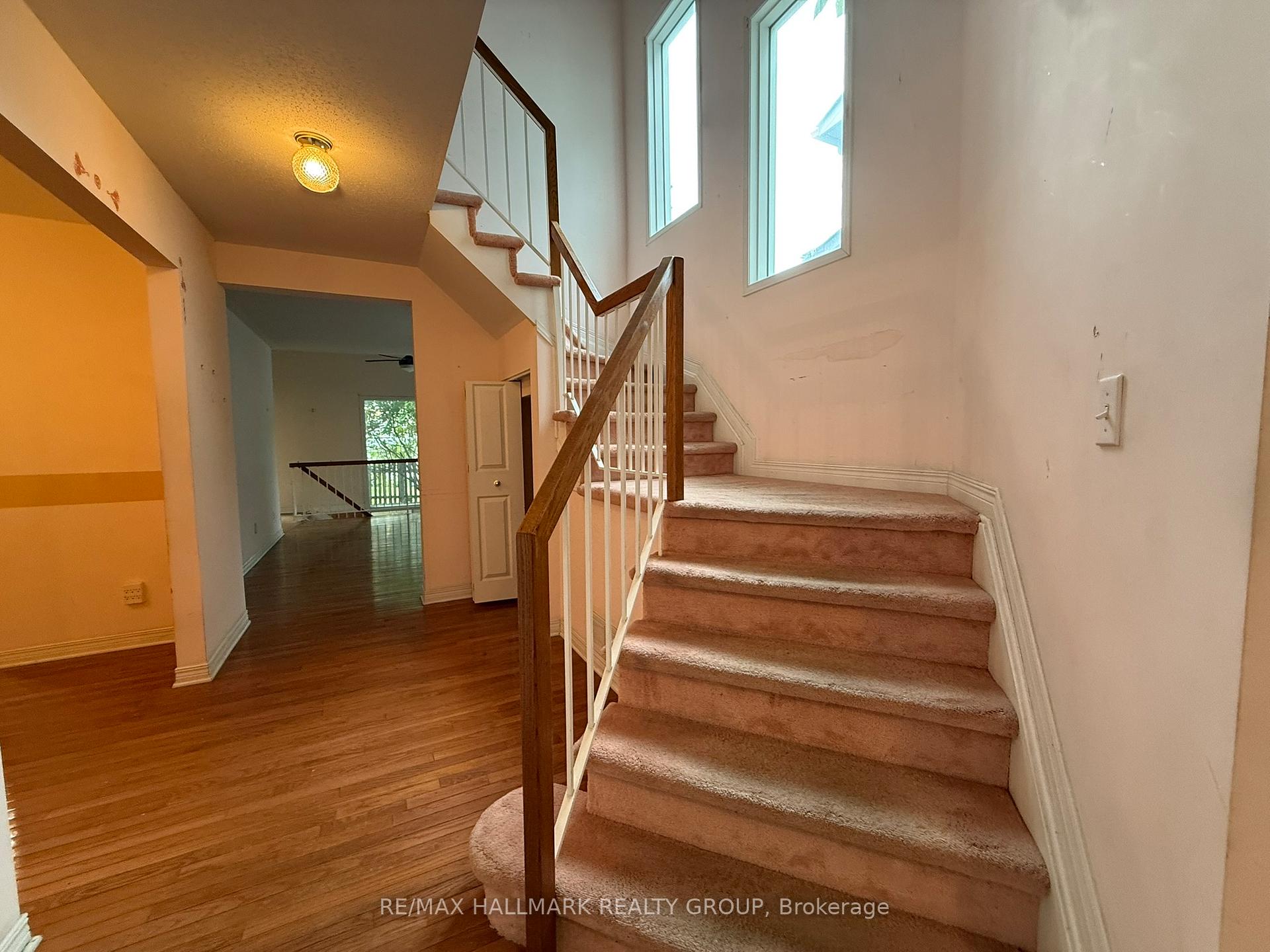 Photo 4 of 195 Blackdome Crescent, Ottawa, Kanata - Kanata Lakes/Heritage Hills — HOMEH