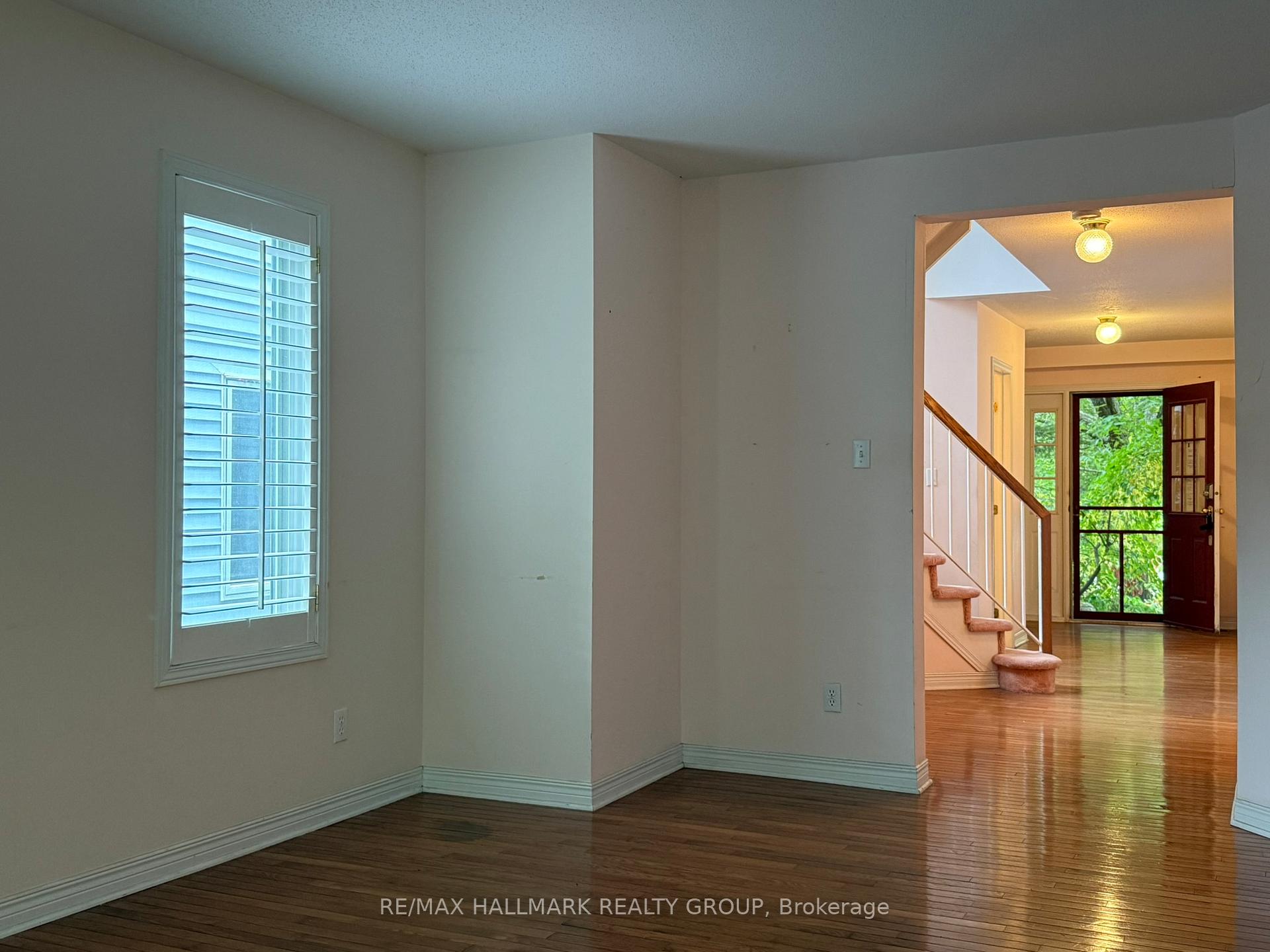 Photo 9 of 195 Blackdome Crescent, Ottawa, Kanata - Kanata Lakes/Heritage Hills — HOMEH