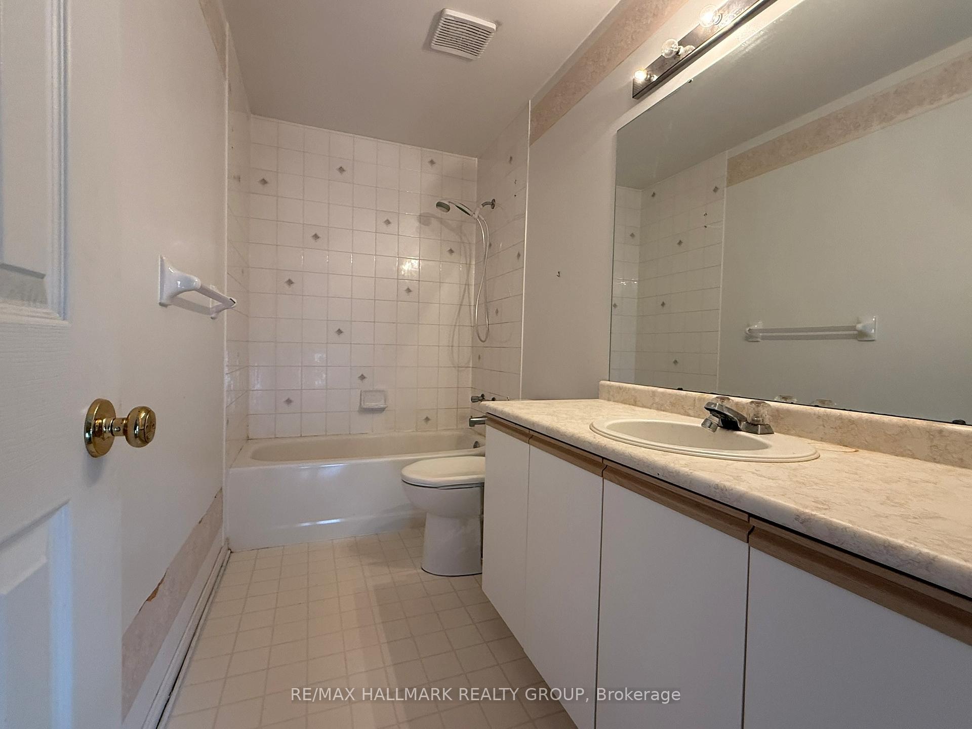 Photo 20 of 195 Blackdome Crescent, Ottawa, Kanata - Kanata Lakes/Heritage Hills — HOMEH