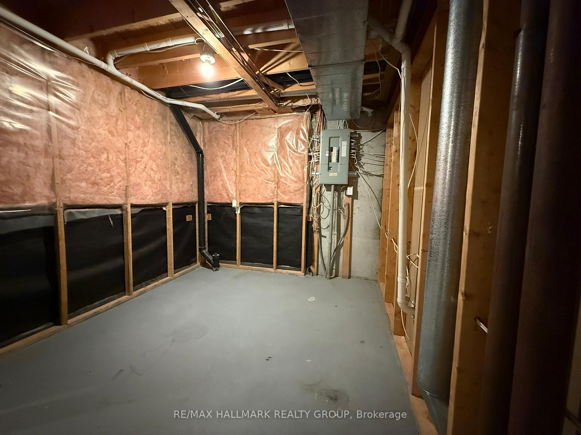 Photo 28 of 195 Blackdome Crescent, Ottawa, Kanata - Kanata Lakes/Heritage Hills — HOMEH