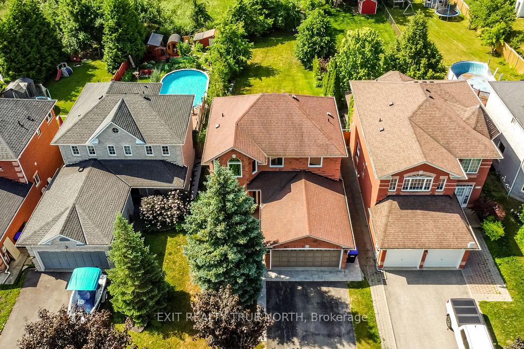 Photo 2 of 1908 Emerald Court, Innisfil, Alcona — HOMEH