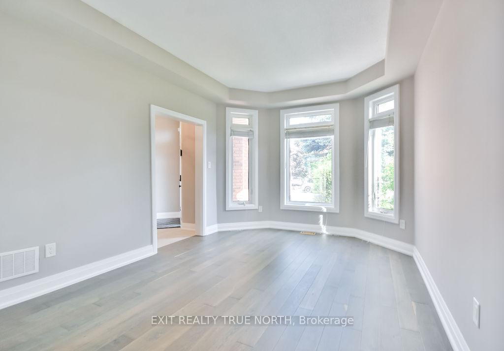 Photo 5 of 1908 Emerald Court, Innisfil, Alcona — HOMEH