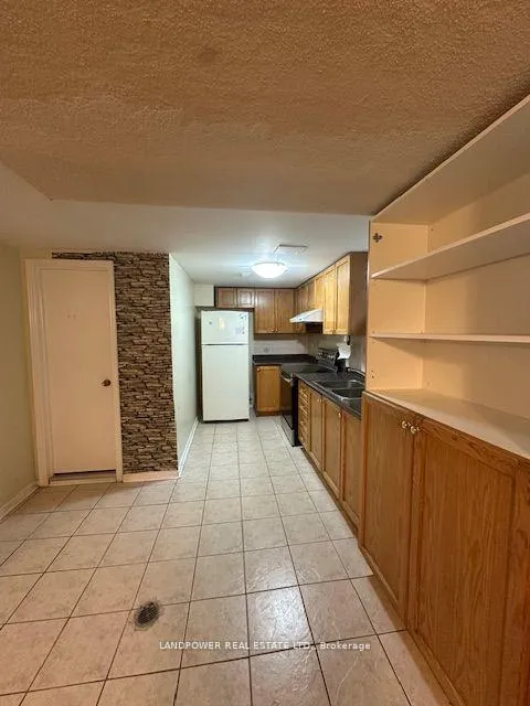 Photo 2 of Unit Bsmt, 26 Lincoln Green Drive, Markham, Bullock — HOMEH