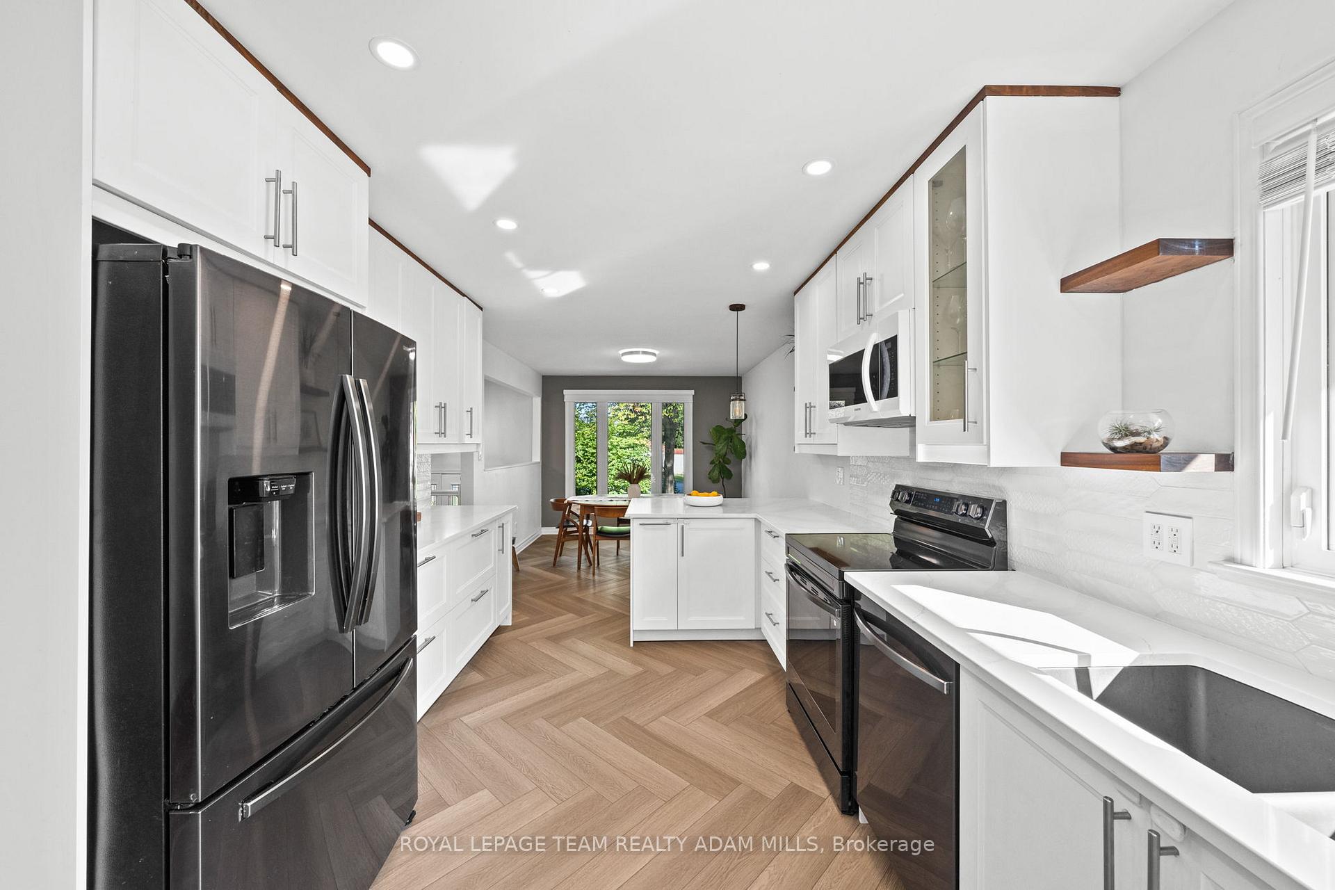 Photo 14 of 1095 Boucher Crescent, Ottawa, Manotick South to Roger Stevens — HOMEH
