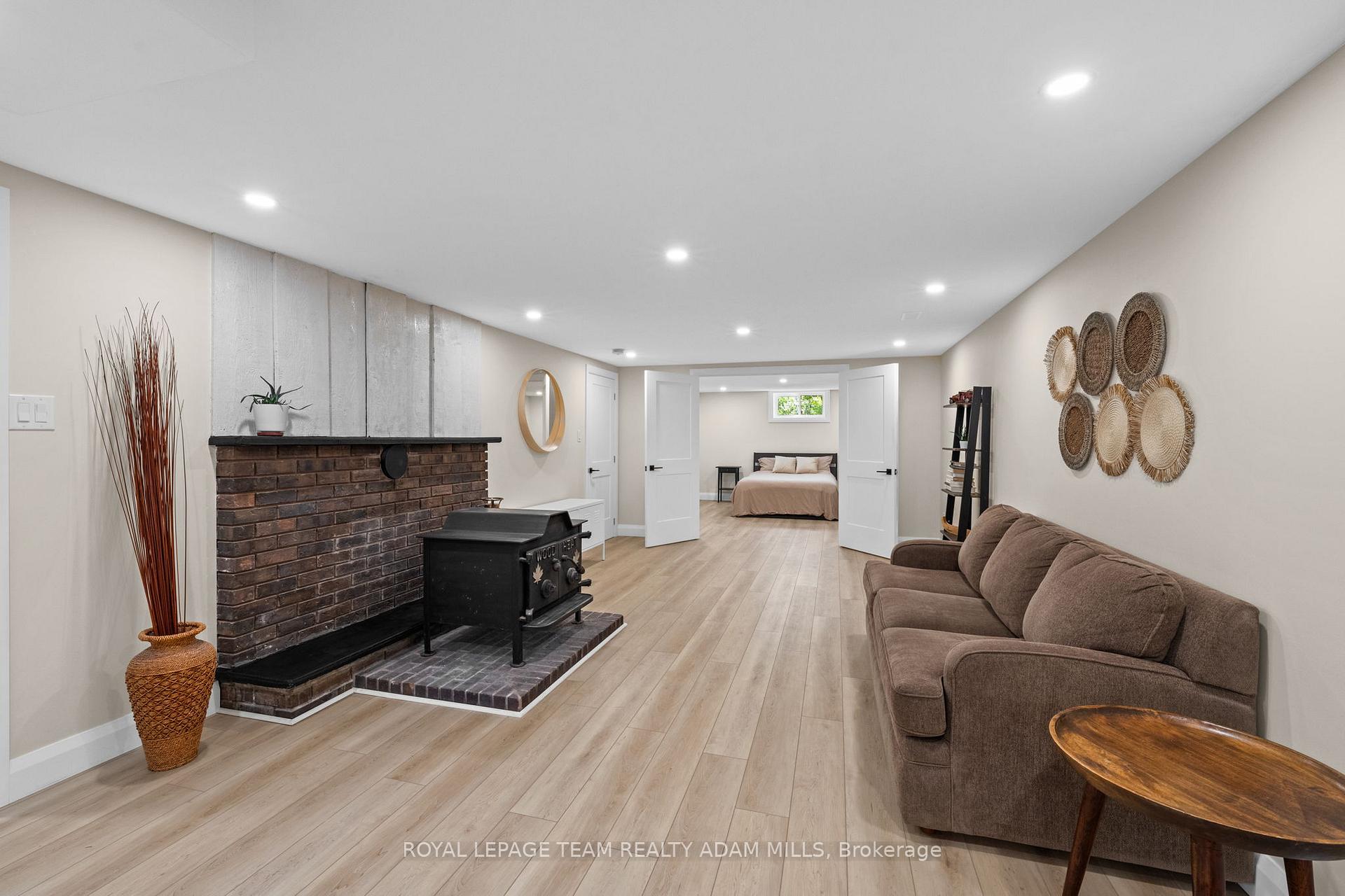 Photo 30 of 1095 Boucher Crescent, Ottawa, Manotick South to Roger Stevens — HOMEH