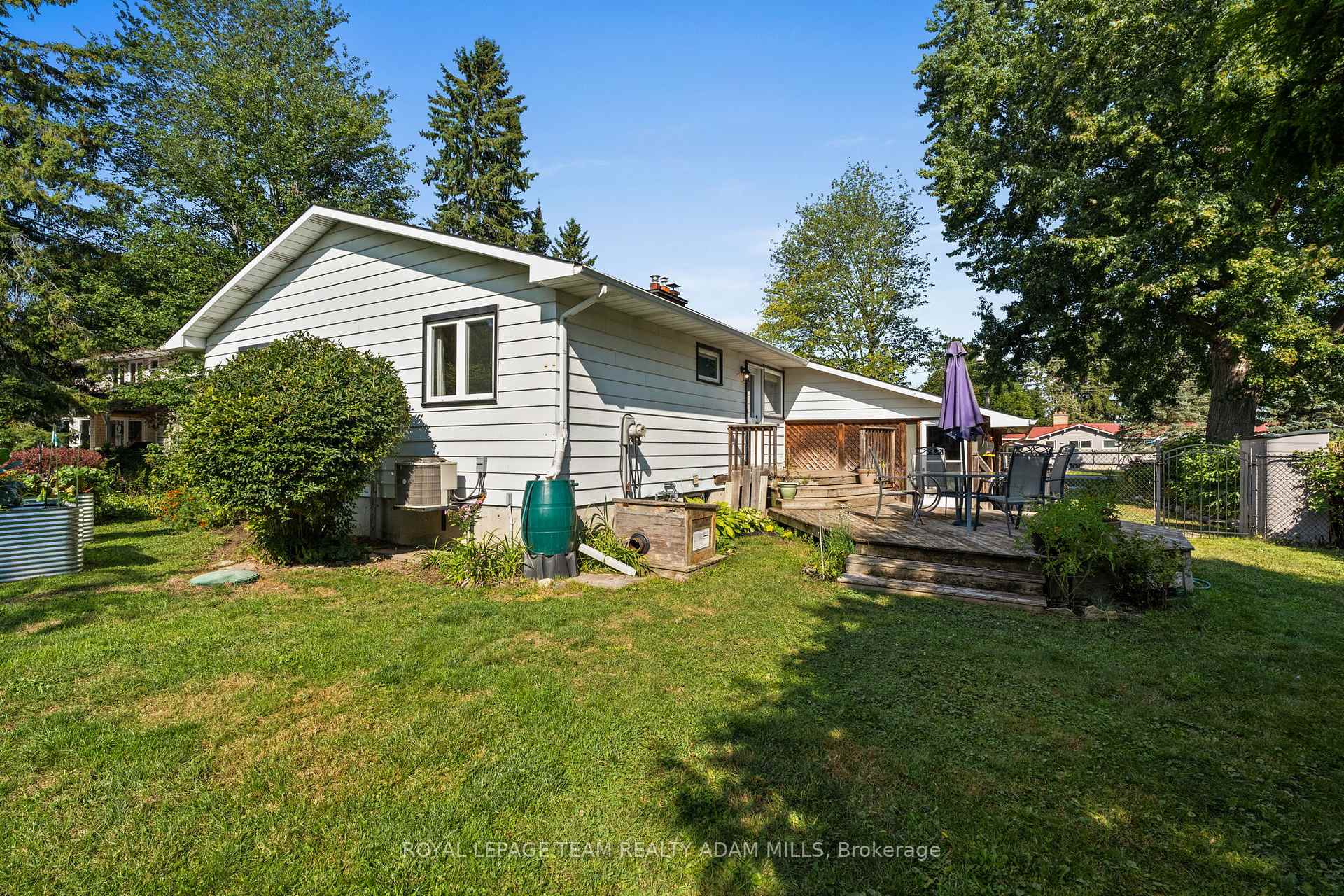 Photo 36 of 1095 Boucher Crescent, Ottawa, Manotick South to Roger Stevens — HOMEH
