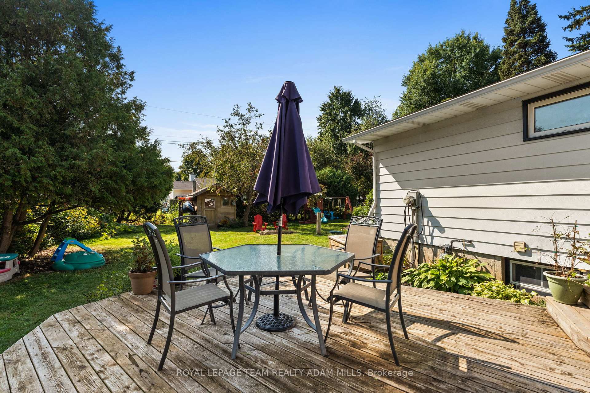 Photo 37 of 1095 Boucher Crescent, Ottawa, Manotick South to Roger Stevens — HOMEH