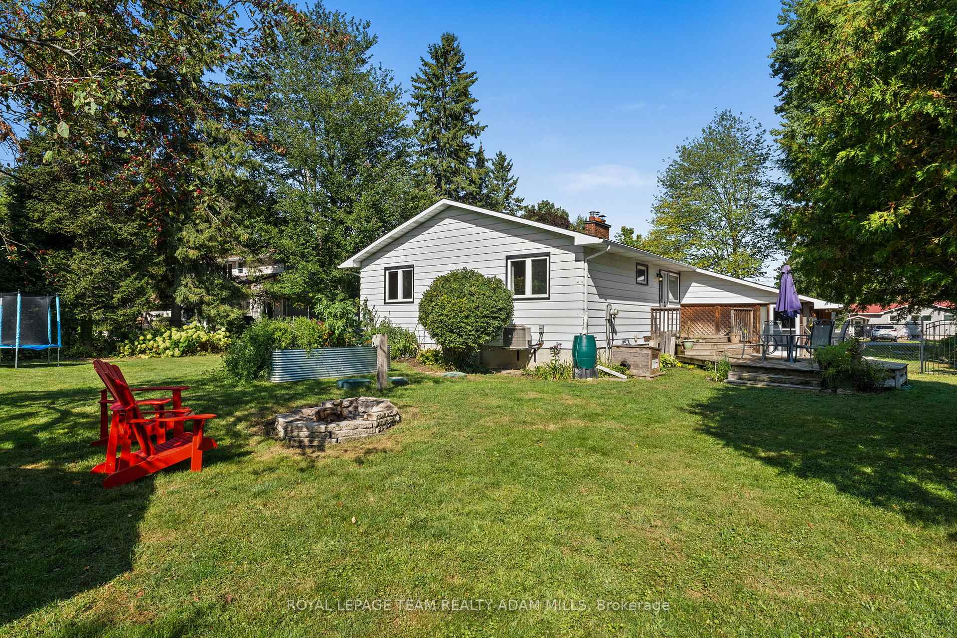 Photo 38 of 1095 Boucher Crescent, Ottawa, Manotick South to Roger Stevens — HOMEH