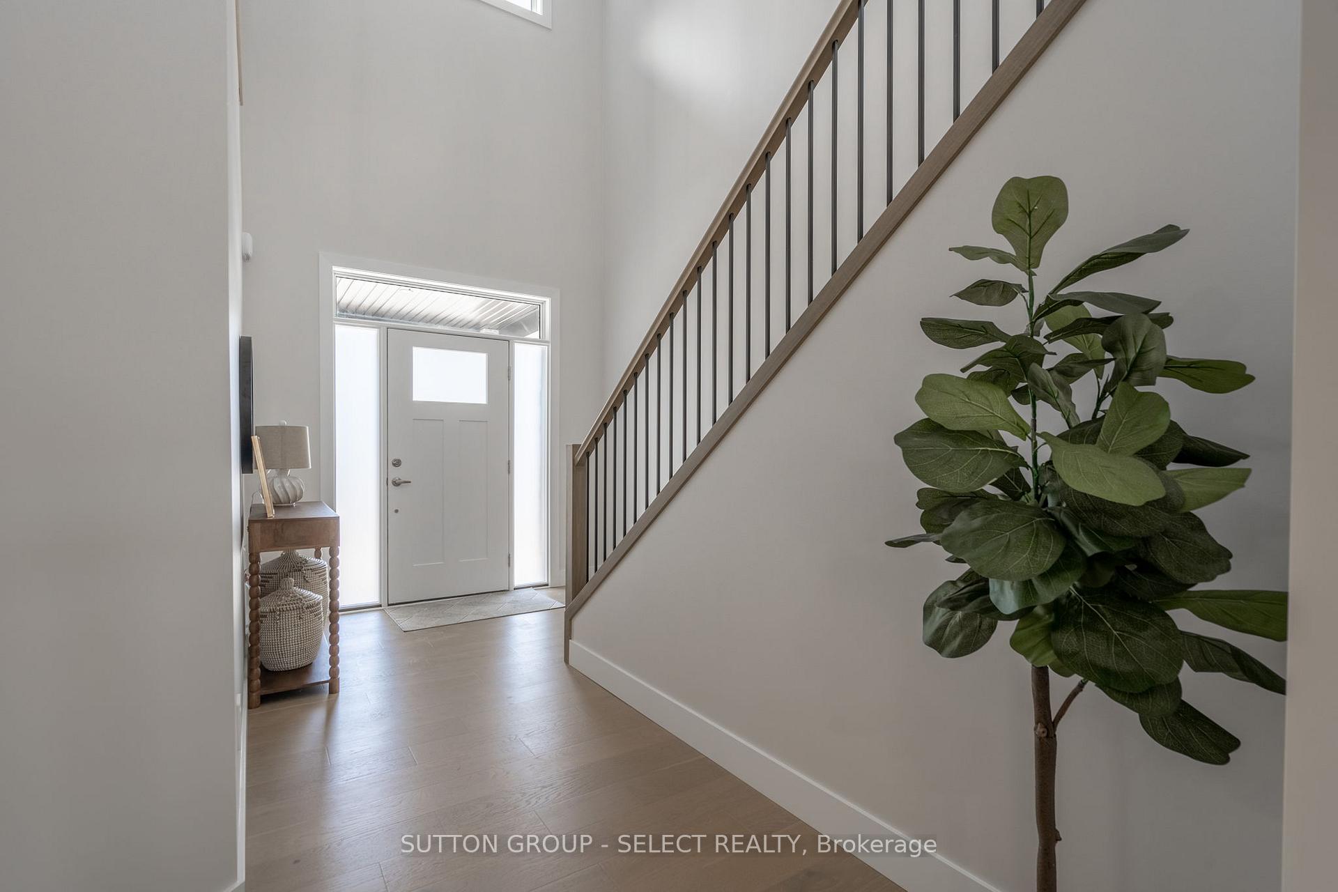Photo 3 of Unit 11, 7966 Fallon Drive, Lucan Biddulph, Granton — HOMEH