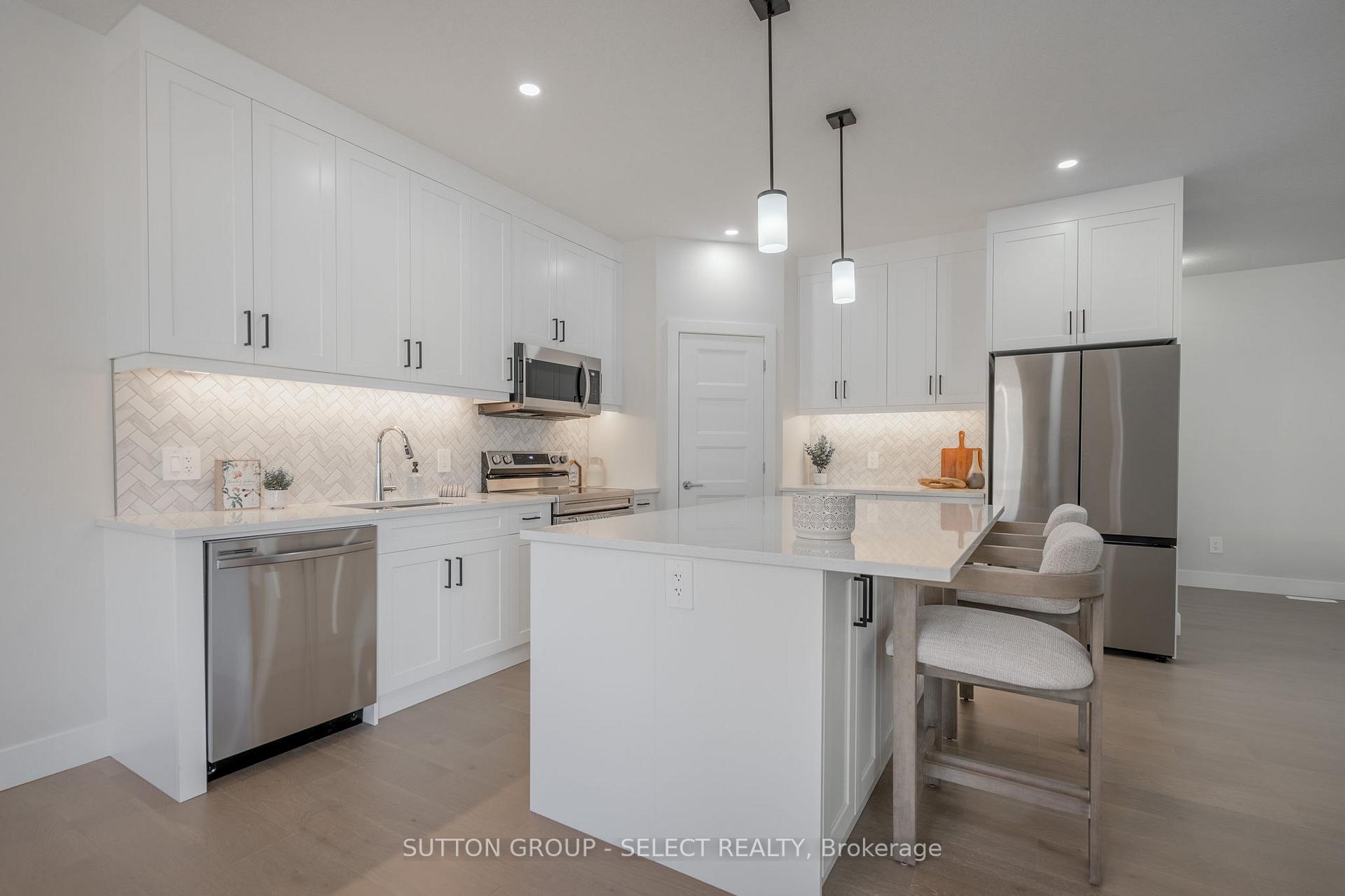 Photo 6 of Unit 11, 7966 Fallon Drive, Lucan Biddulph, Granton — HOMEH