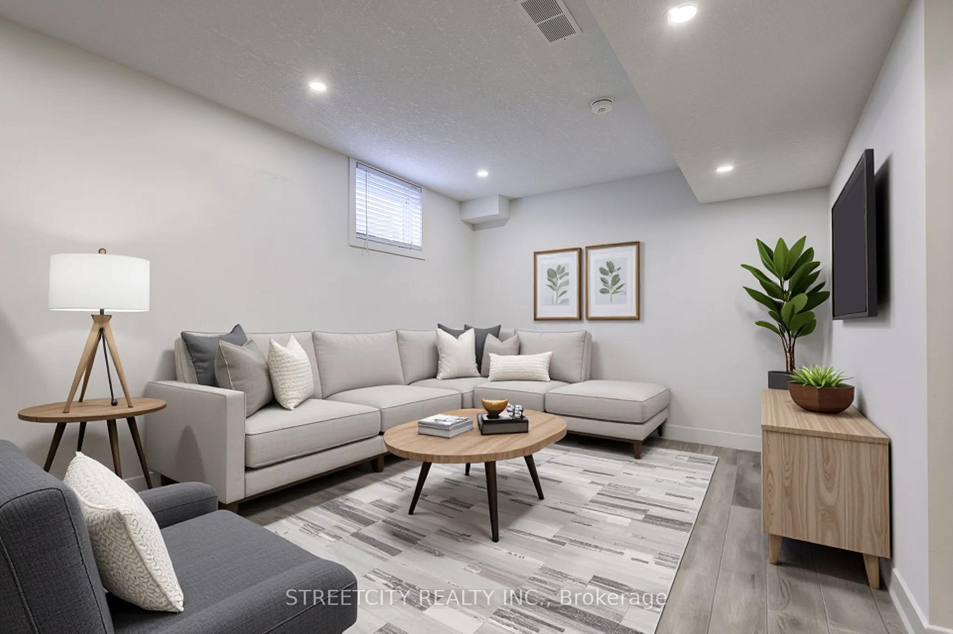Photo 1 of 1536 Twilite Boulevard, London, North S — HOMEH