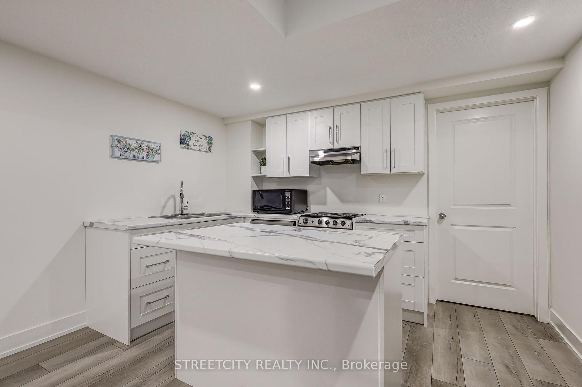 Photo 17 of 1536 Twilite Boulevard, London, North S — HOMEH