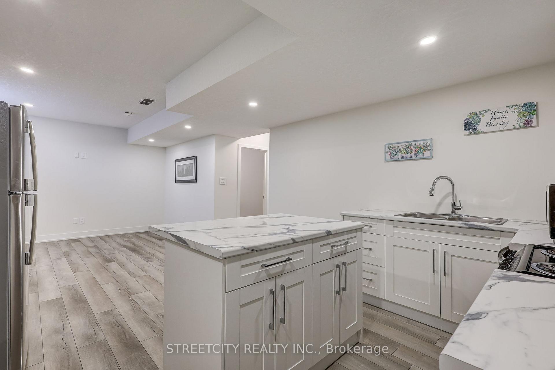 Photo 19 of 1536 Twilite Boulevard, London, North S — HOMEH
