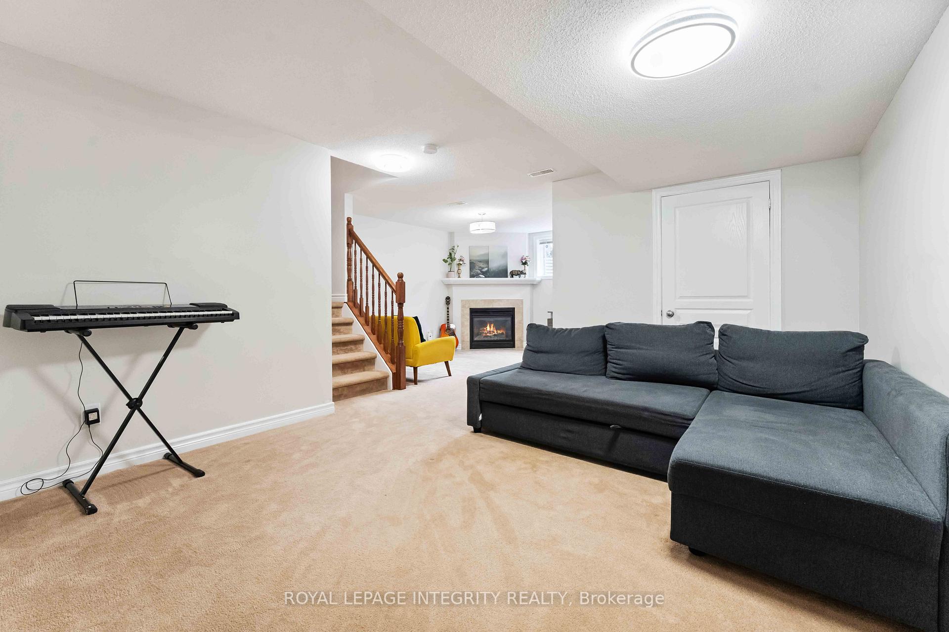 Photo 18 of 200 Badgeley Avenue, Ottawa, Kanata - Kanata Lakes/Heritage Hills — HOMEH