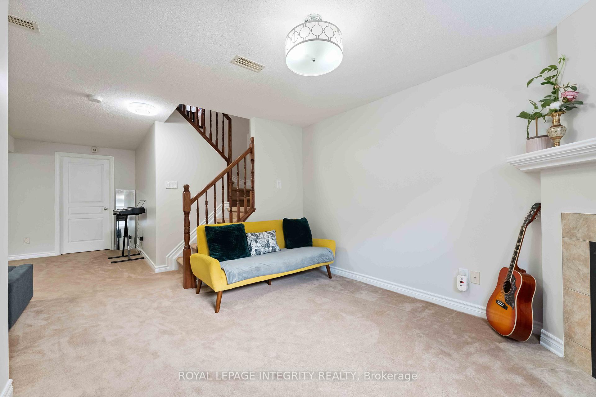 Photo 21 of 200 Badgeley Avenue, Ottawa, Kanata - Kanata Lakes/Heritage Hills — HOMEH