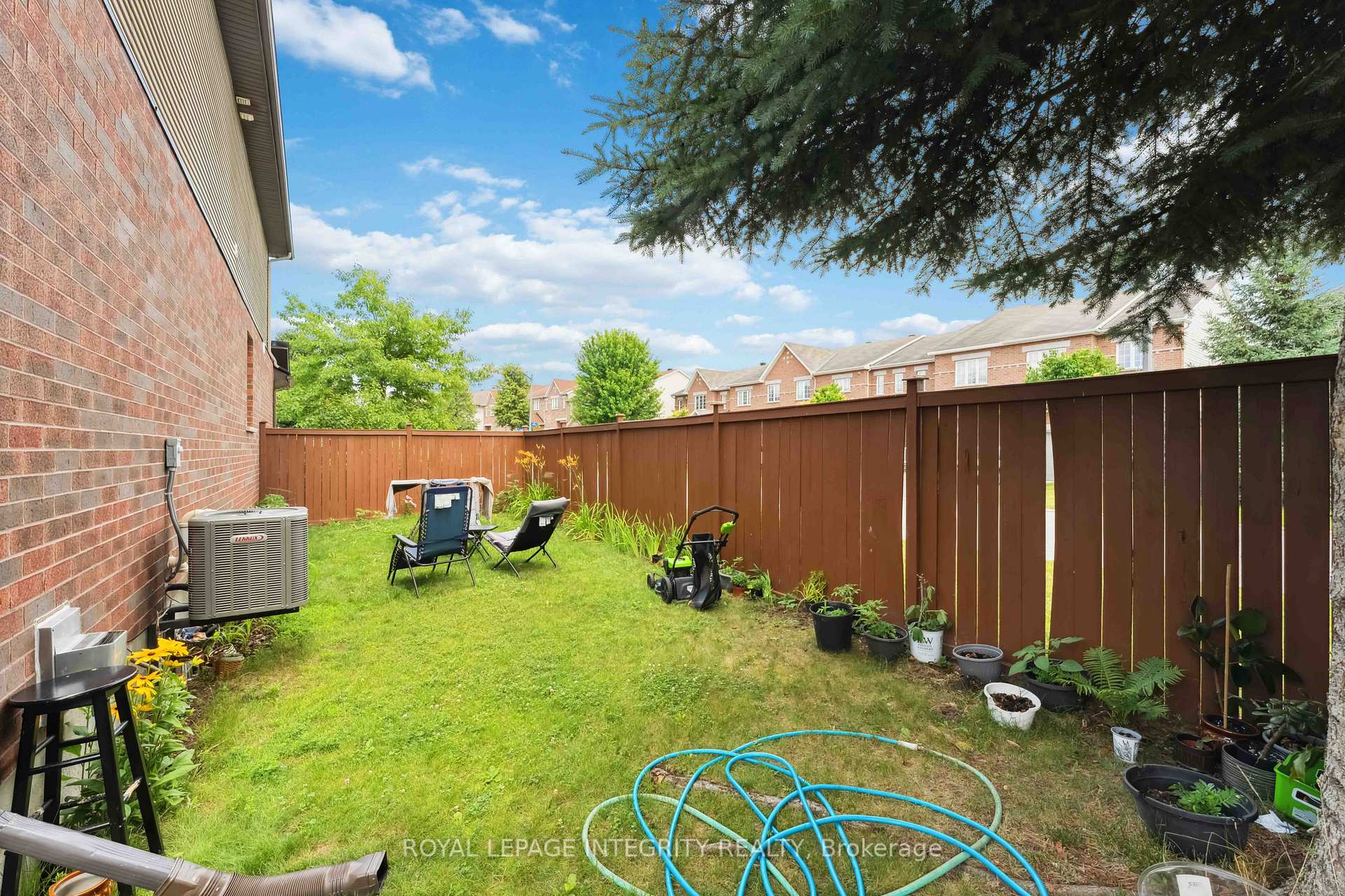 Photo 25 of 200 Badgeley Avenue, Ottawa, Kanata - Kanata Lakes/Heritage Hills — HOMEH