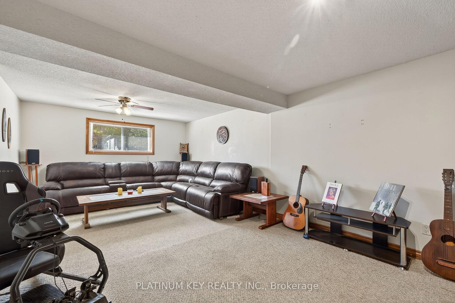 Photo 20 of 152 Elgin Street, London, East M — HOMEH