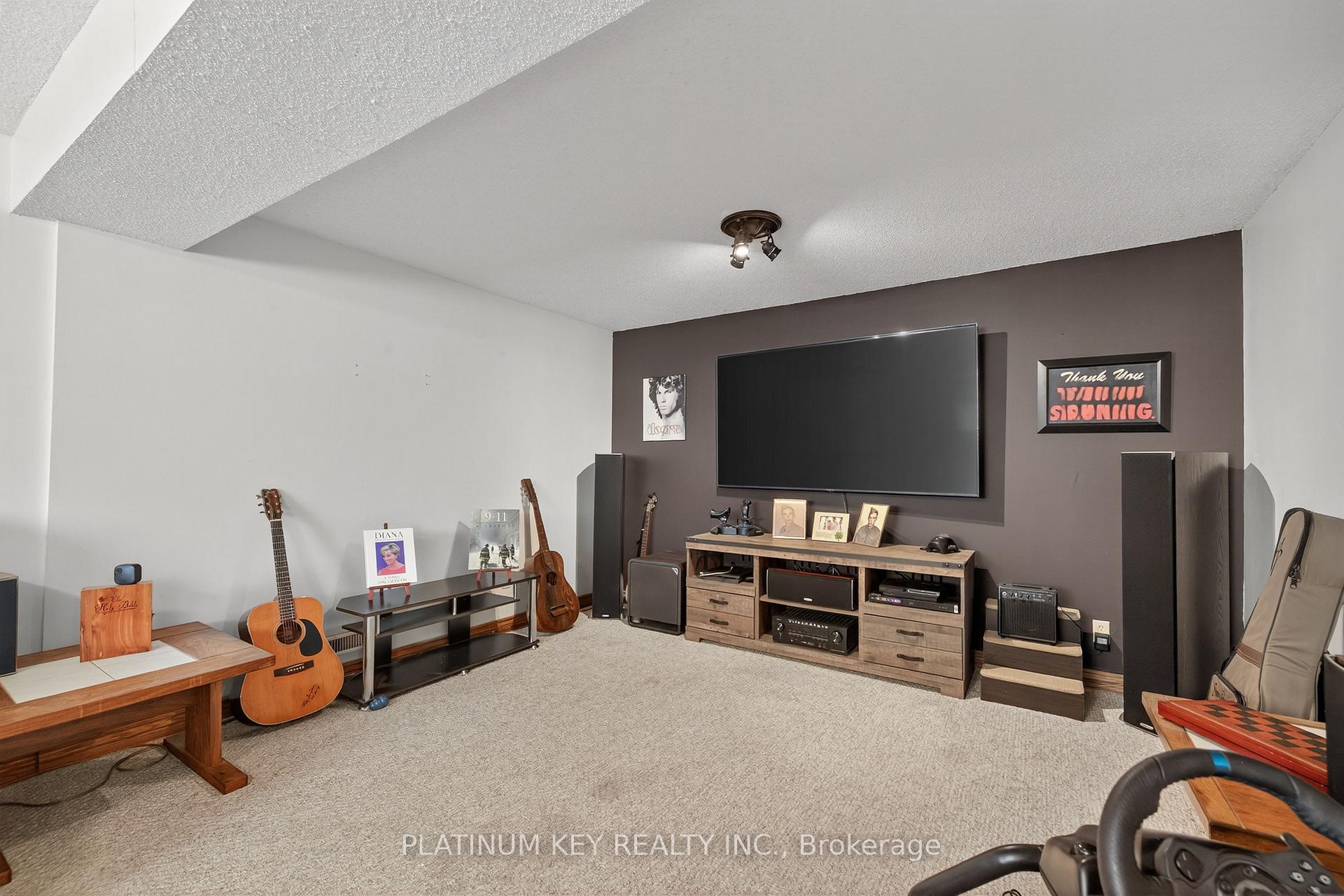 Photo 23 of 152 Elgin Street, London, East M — HOMEH