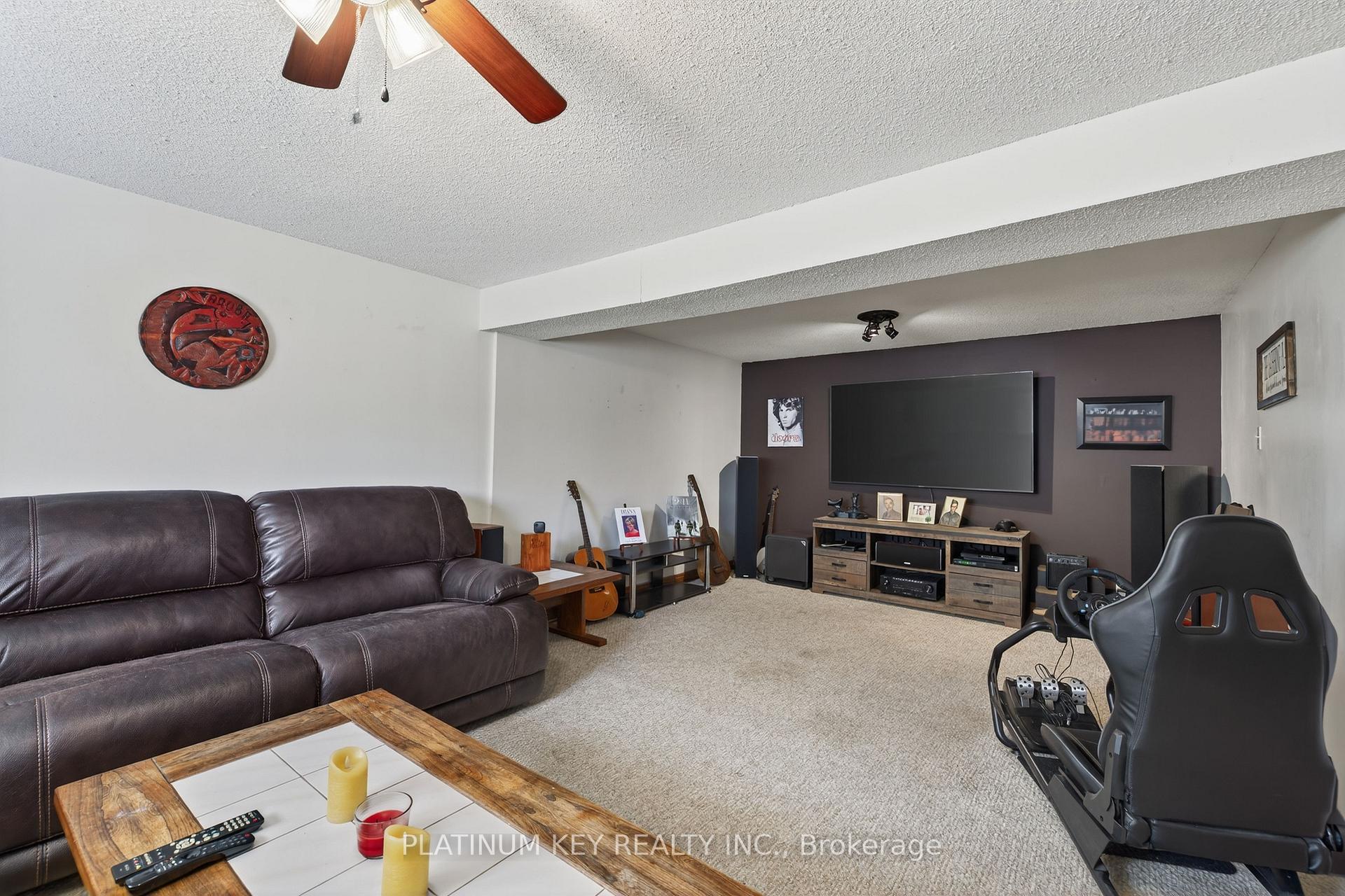 Photo 24 of 152 Elgin Street, London, East M — HOMEH