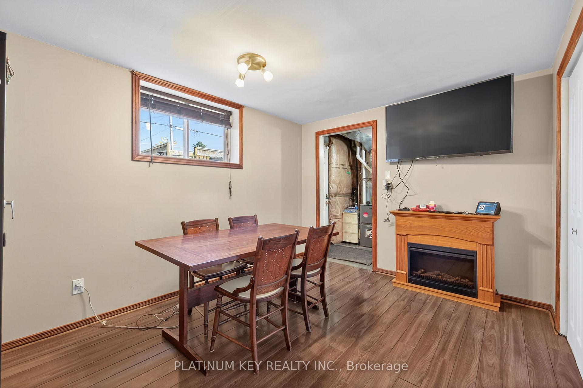 Photo 26 of 152 Elgin Street, London, East M — HOMEH