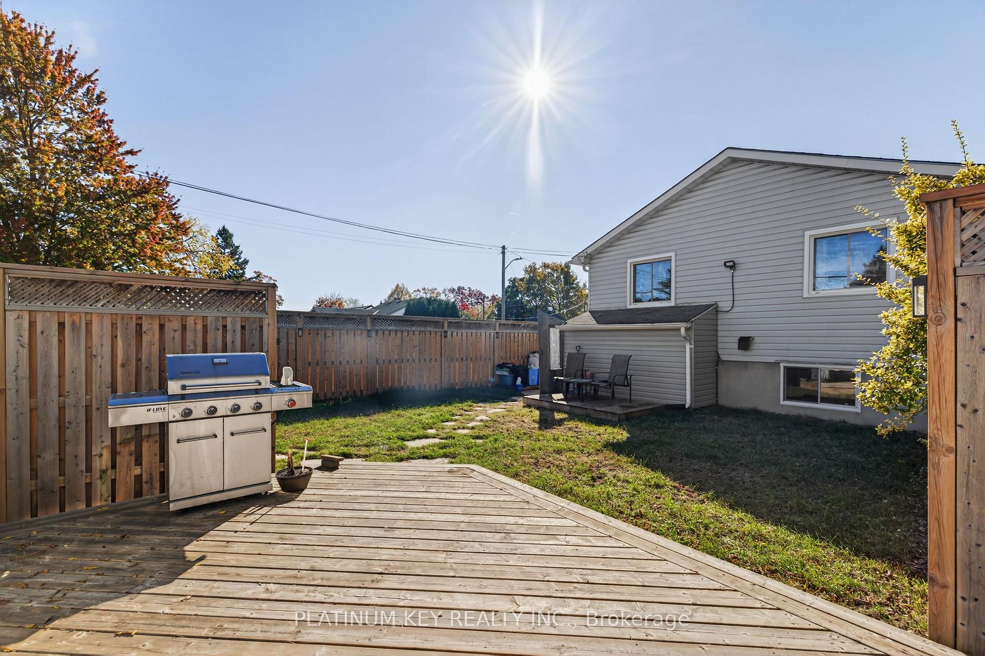 Photo 33 of 152 Elgin Street, London, East M — HOMEH