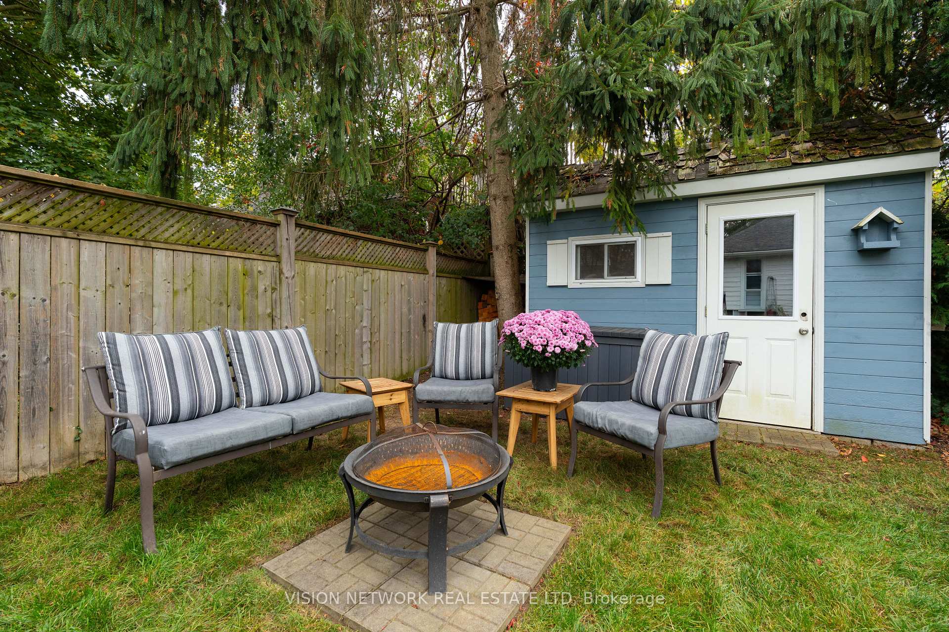 Photo 37 of 61 Langarth Street E, London, South F — HOMEH