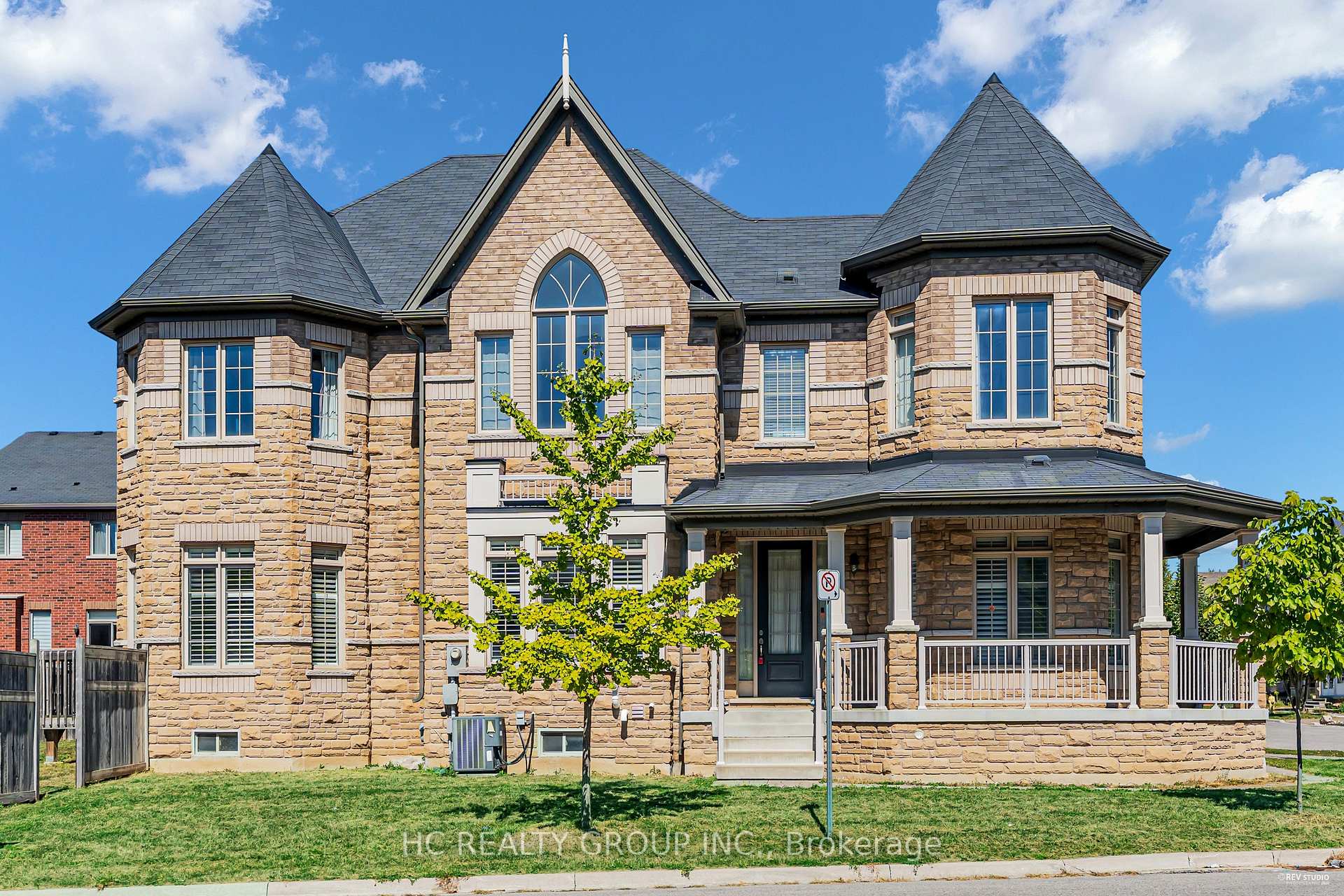 Photo 1 of 56 William Bartlett Drive, Markham, Berczy — HOMEH