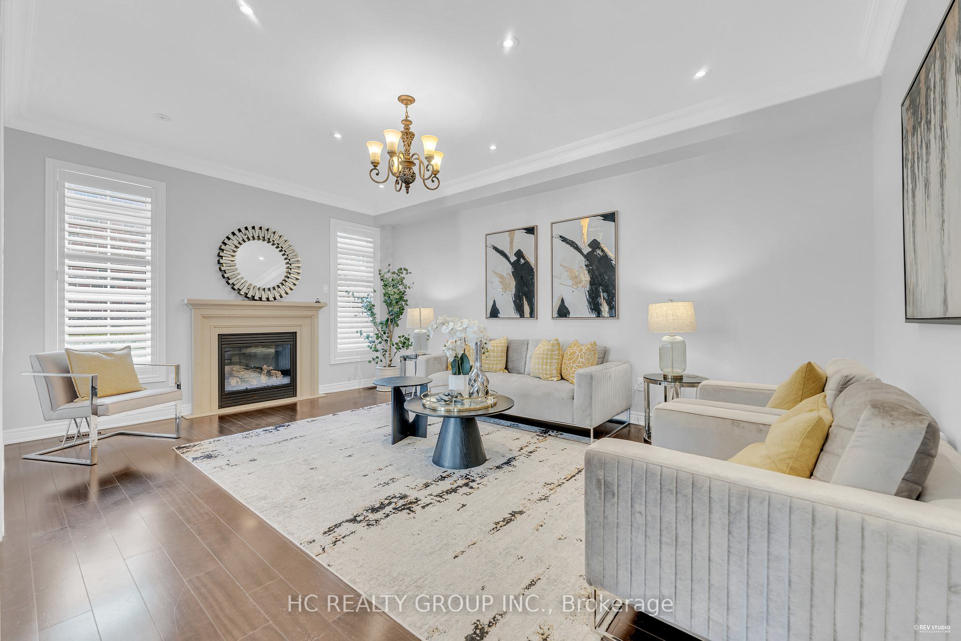 Photo 13 of 56 William Bartlett Drive, Markham, Berczy — HOMEH